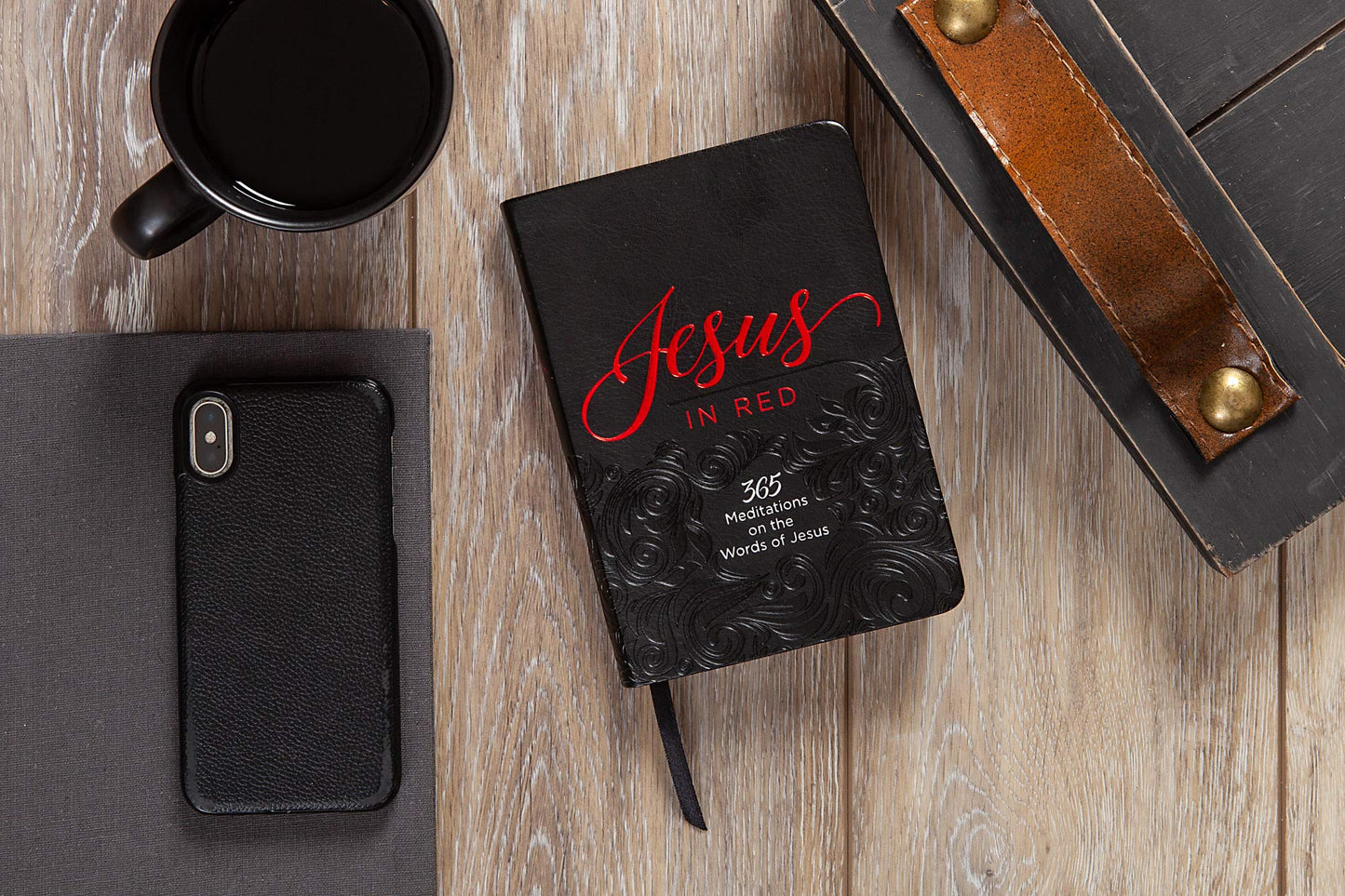 Jesus in Red: 365 Meditations on the Words of Jesus (Imitation Leather) - Daily Motivational Devotions for All Ages, Authored by Ray Comfort, Perfect Gift for Friends, Family, Birthdays, Holidays, and More.