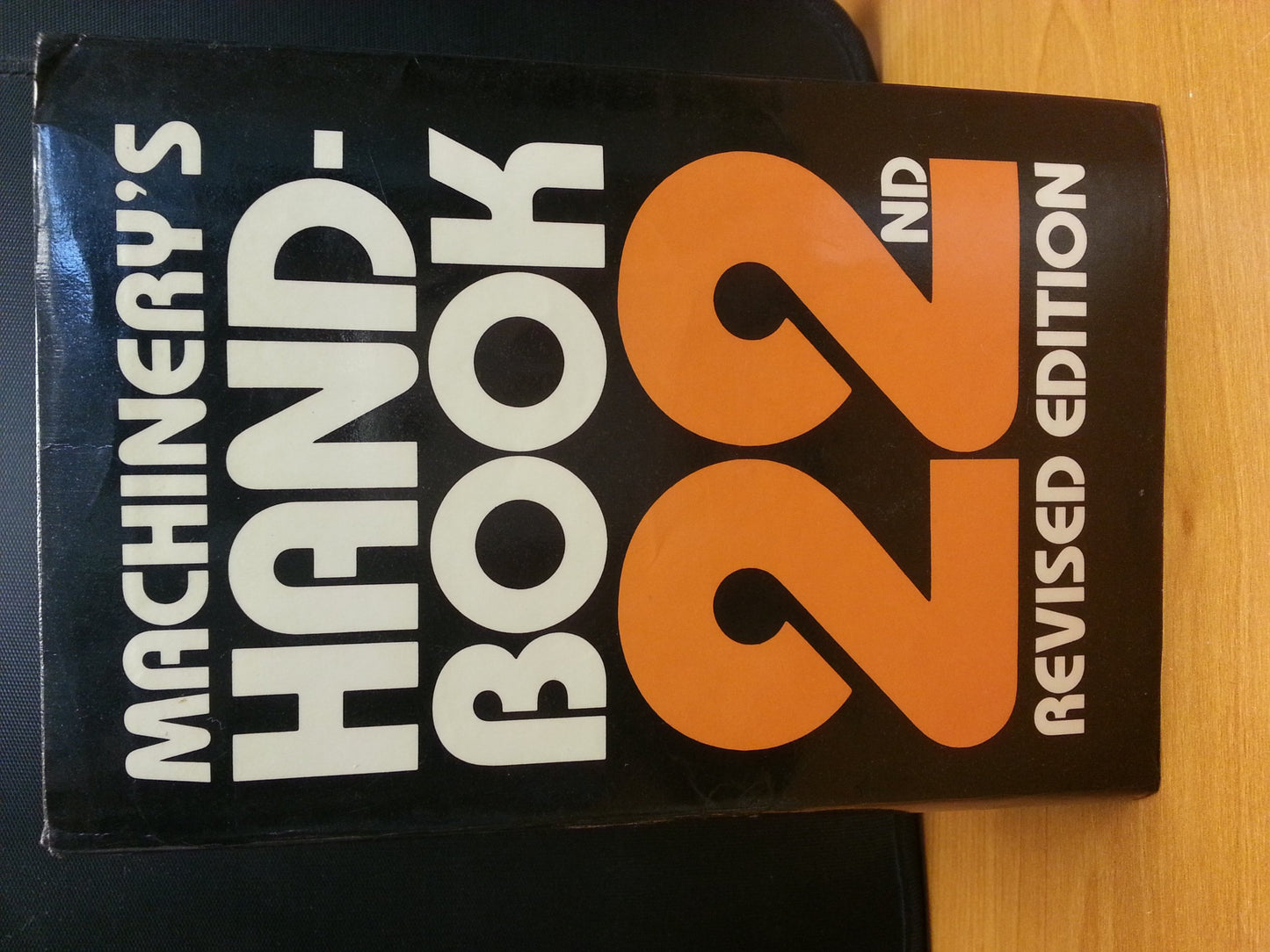 Machinery's Handbook by Erik Oberg