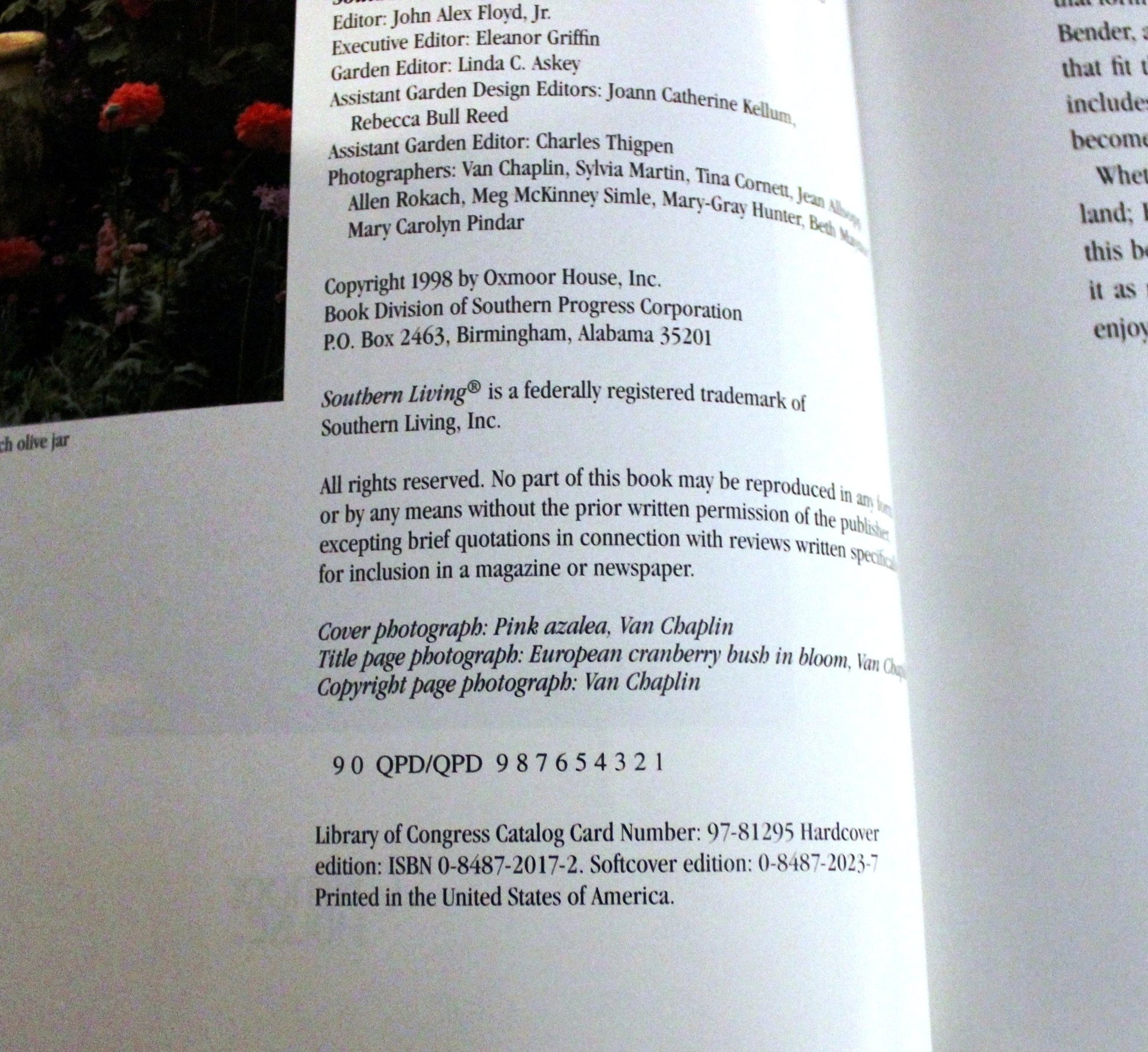 The Southern Living Garden Book