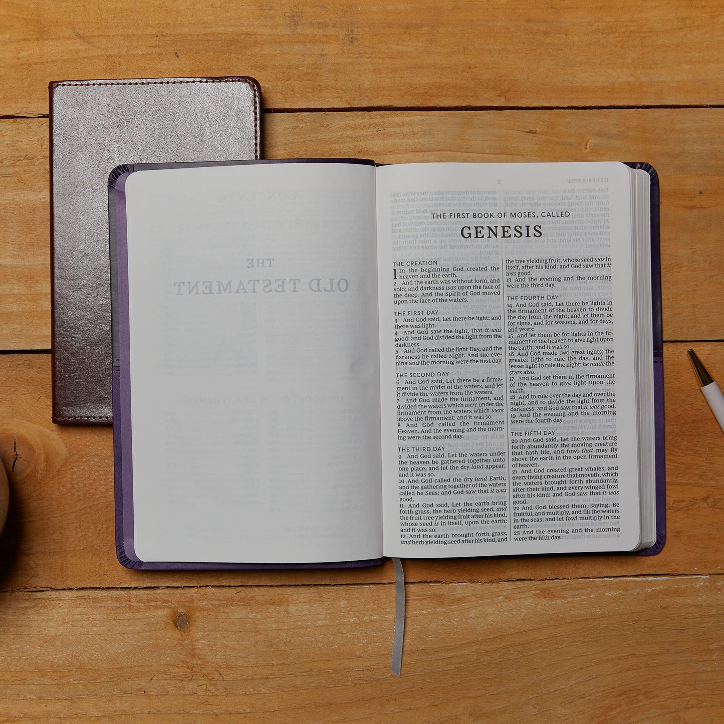KJV Holy Bible: Large Print Thinline, Green Leathersoft, Red Letter, Comfort Print: King James Version