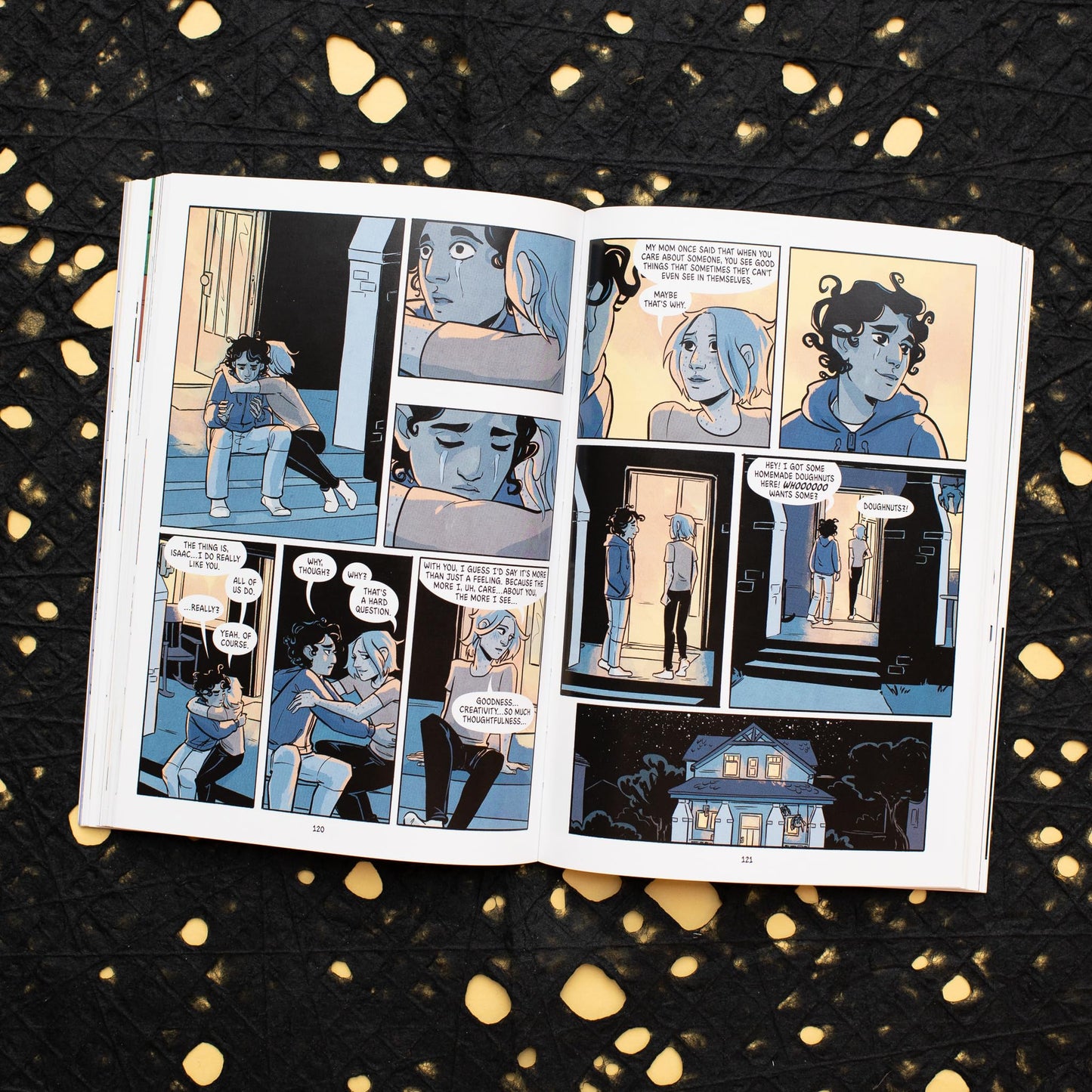 Buzzing (A Graphic Novel)