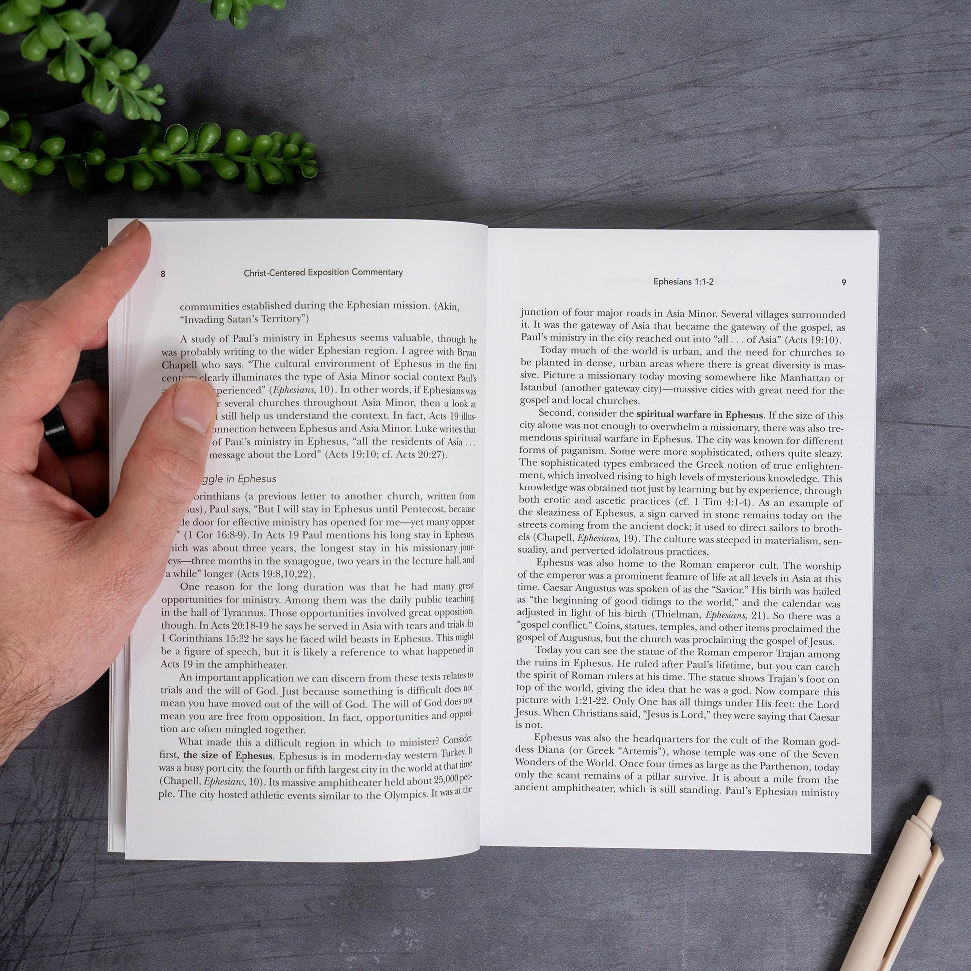 Exalting Jesus In Ephesians (Christ-Centered Exposition Commentary)