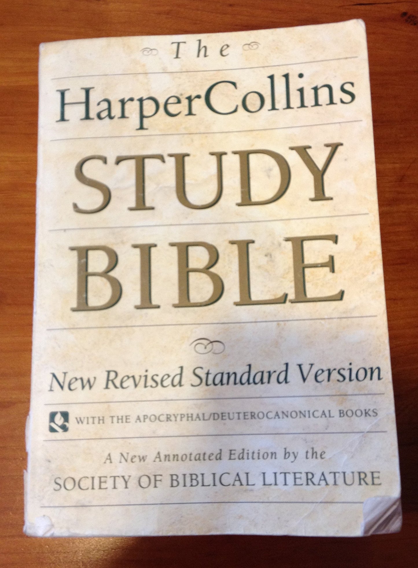 The HarperCollins Study Bible : New Revised Standard Version