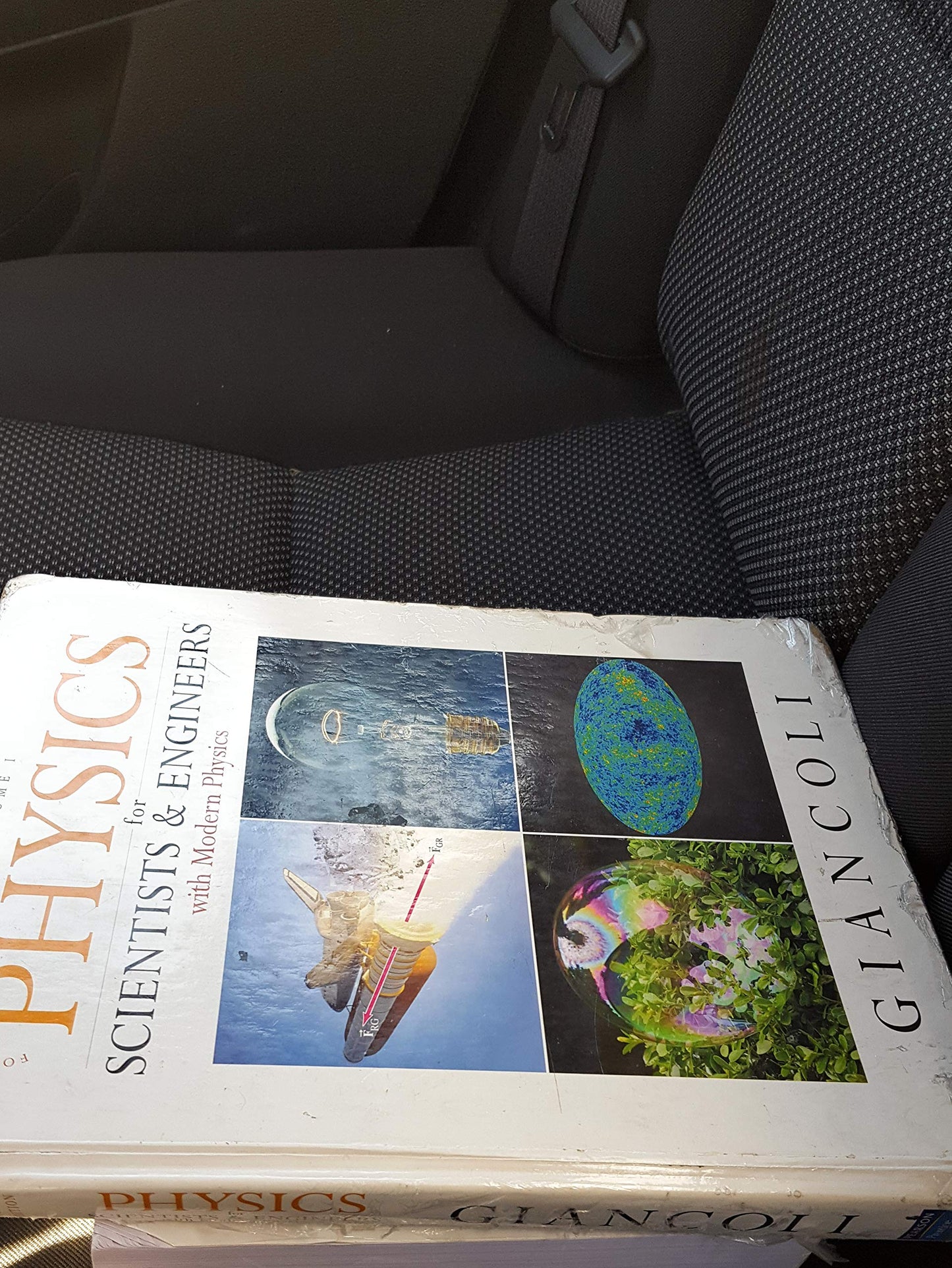 Physics for Scientists & Engineers, Volume 1 (Chapters 1-20)