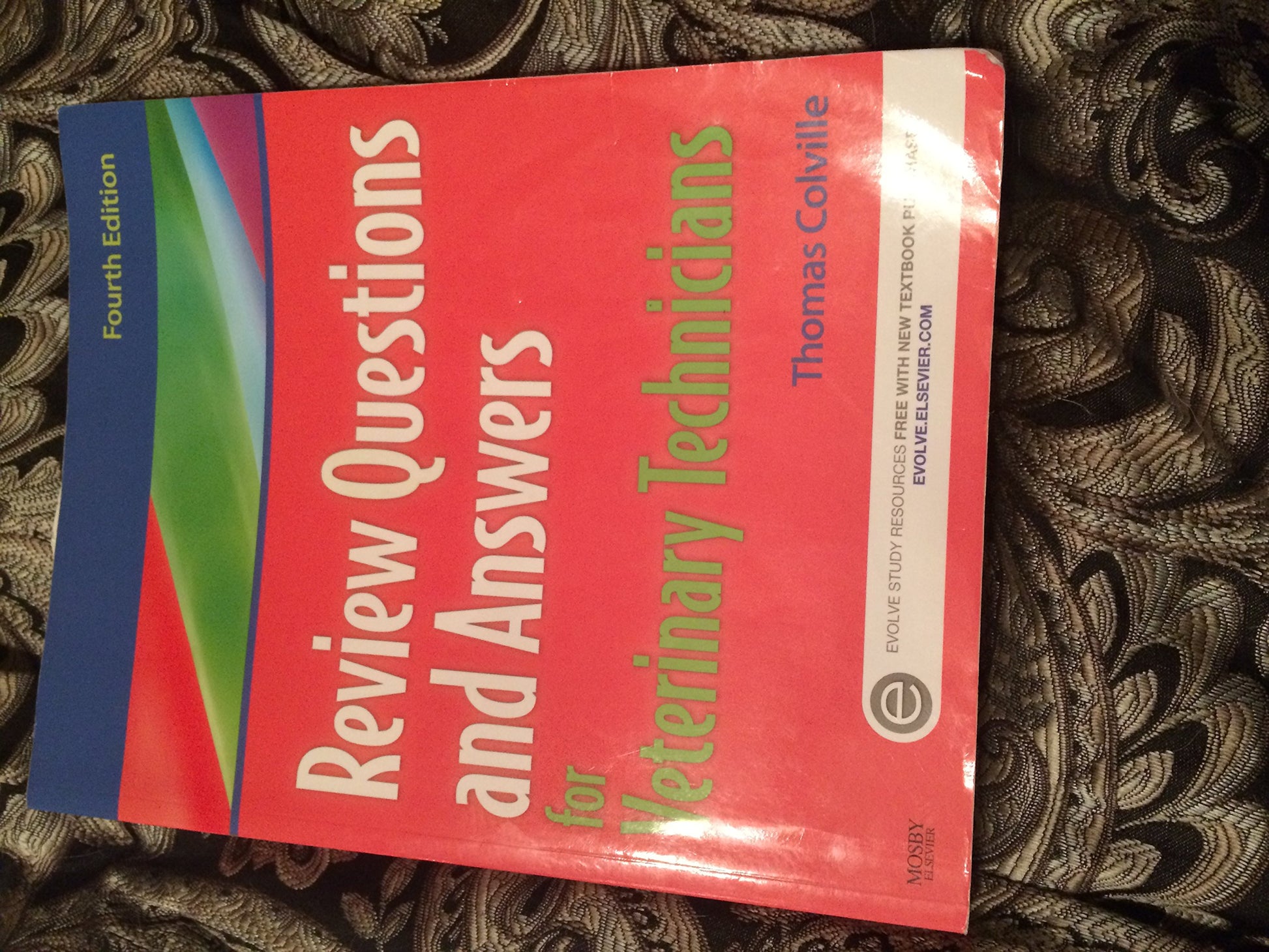 Review Questions and Answers for Veterinary Technicians - REVISED REPRINT