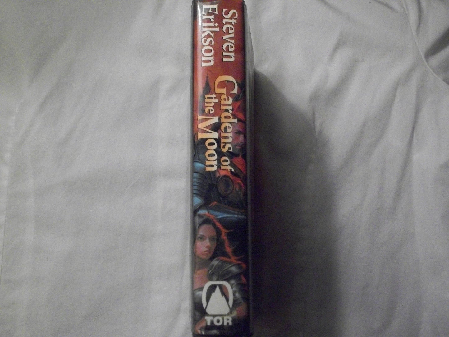 Gardens of the Moon (The Malazan Book of the Fallen, Book 1)