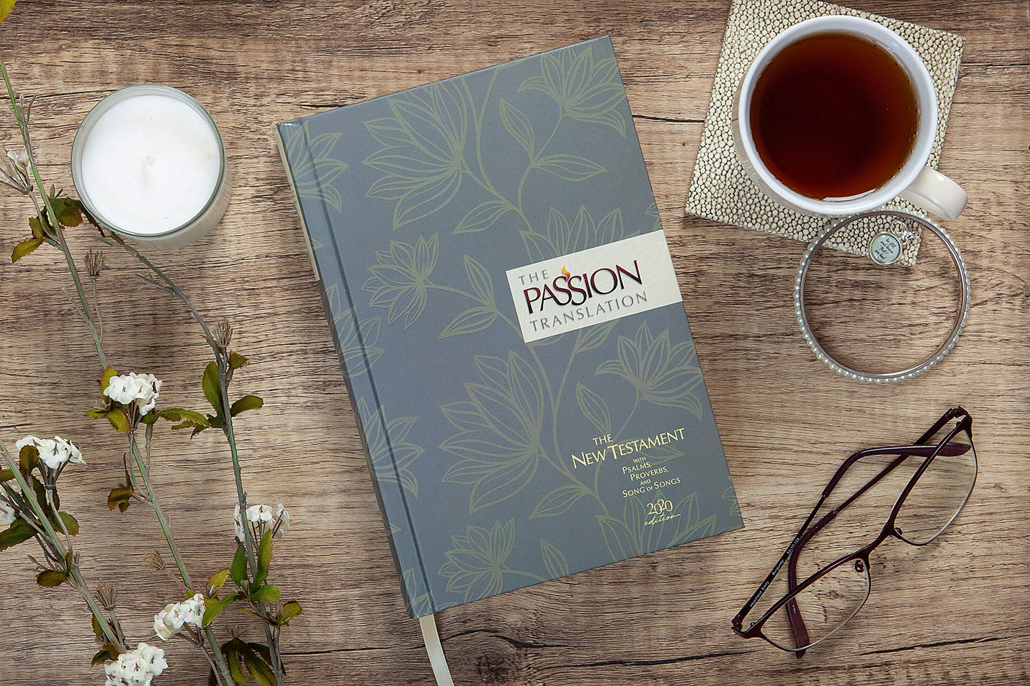 The Passion Translation New Testament (2020 Edition) HC Floral: With Psalms, Proverbs, and Song of Songs (Hardcover) - A Perfect Gift for Confirmation, Holidays, and More