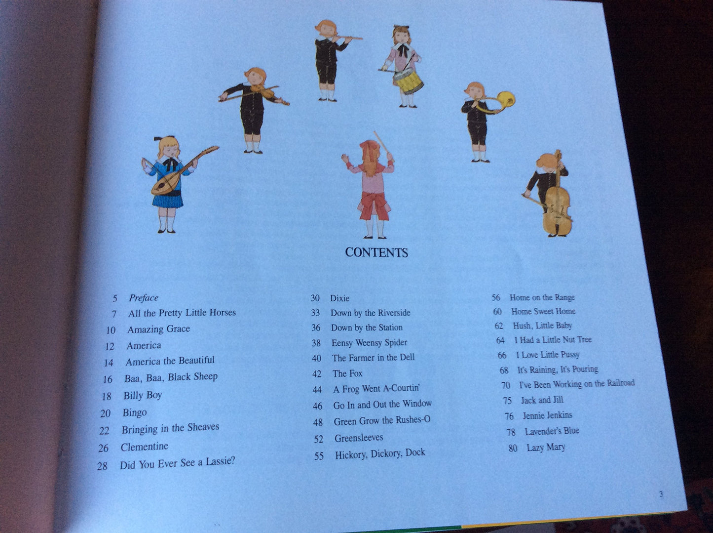 Go In and Out the Window: An Illustrated Songbook For Children