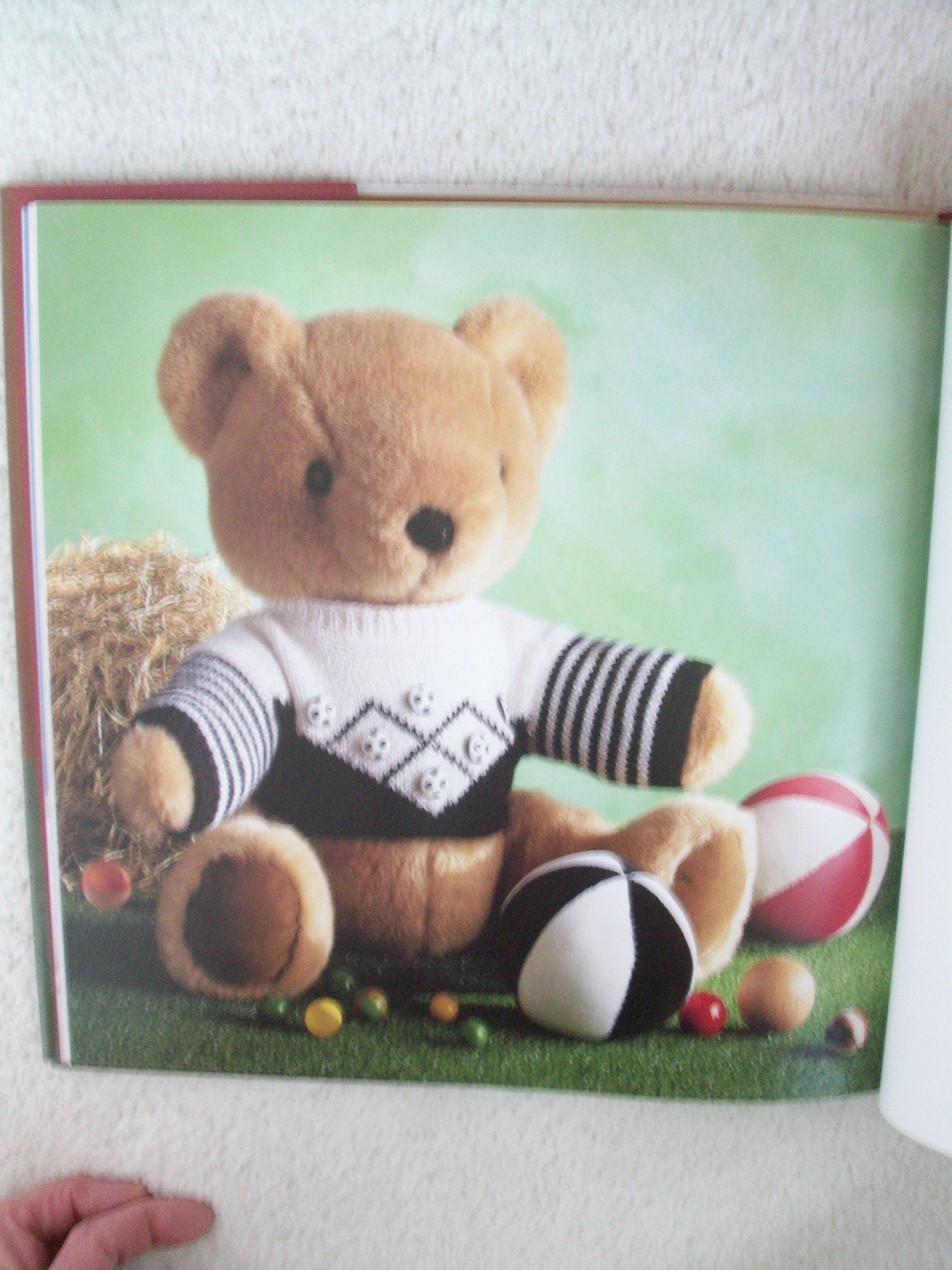 Knitting for Teddies by Catherine Bouquerel