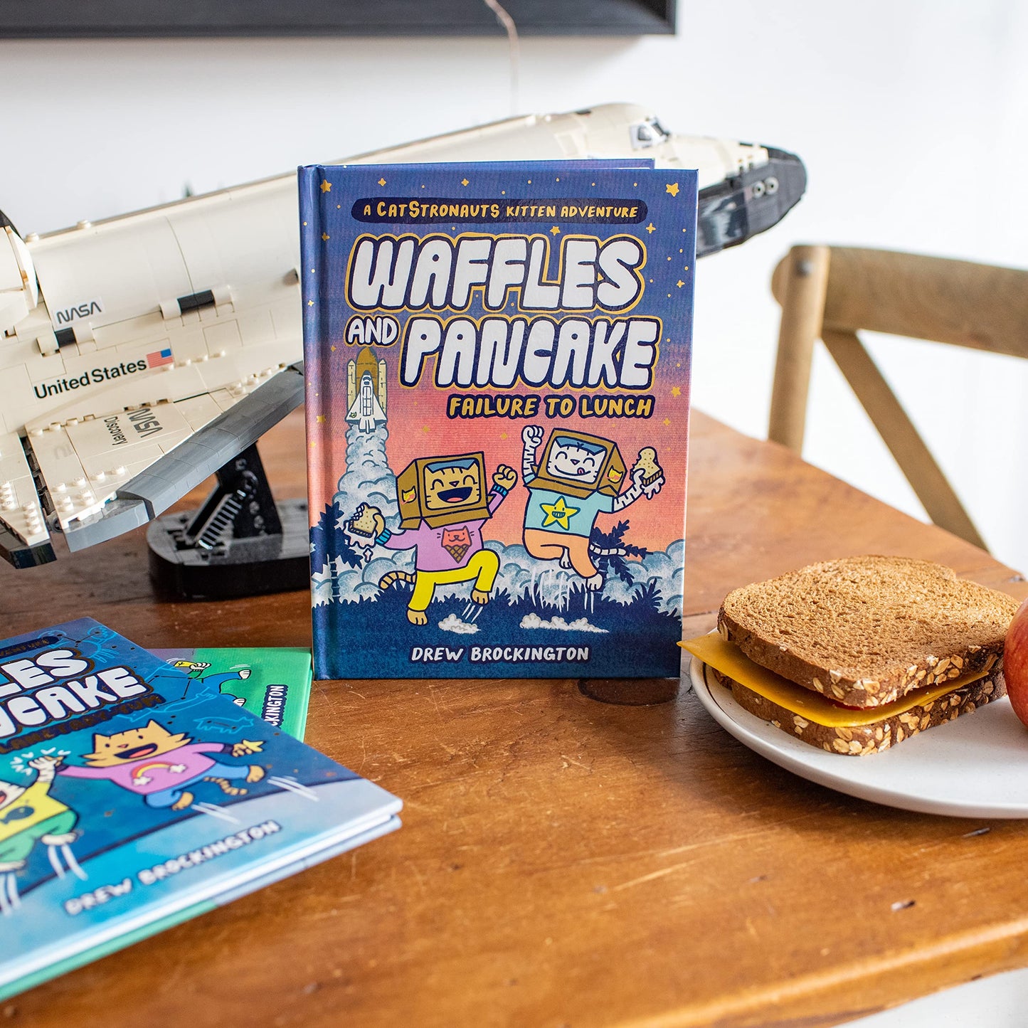 Waffles and Pancake: Failure to Lunch (A Graphic Novel) (Waffles and Pancake, 3)