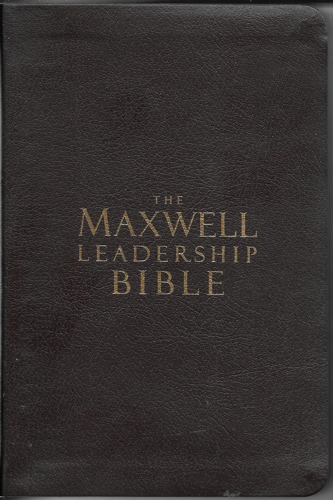 The Maxwell Leadership Bible New King James Version Coffee Bonded Leather: Briefcase Edition