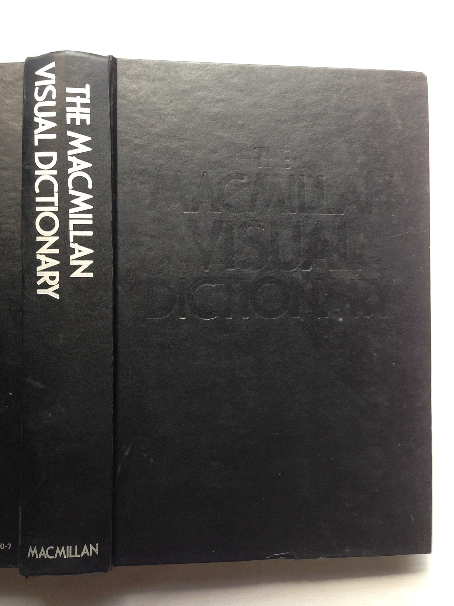The Macmillan Visual Dictionary: 3,500 Color Illustrations, 25,000 Terms, 600 Subjects