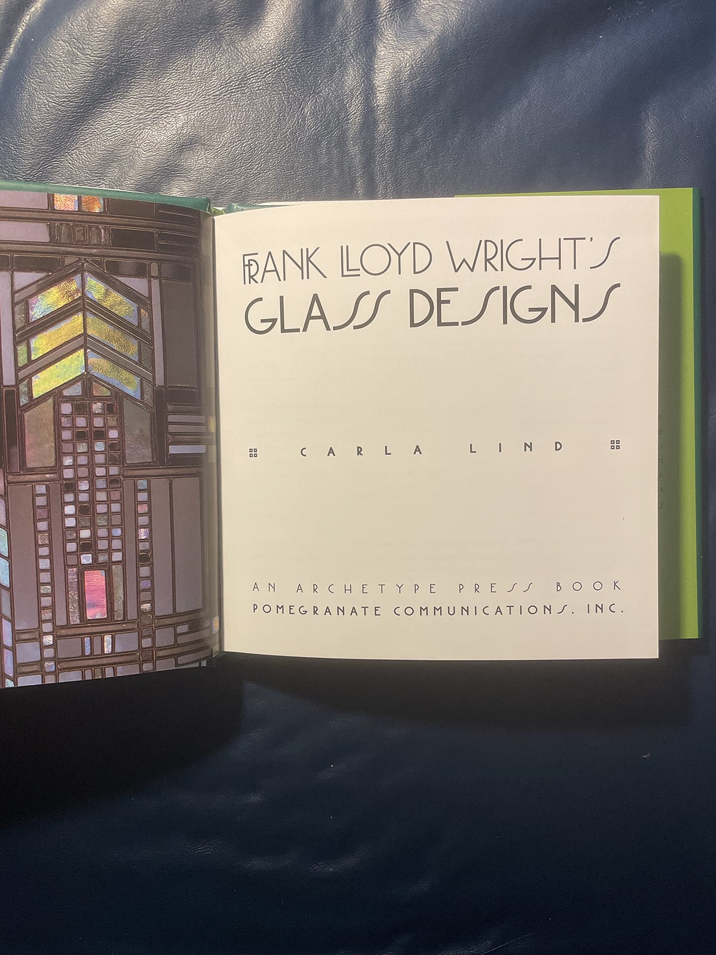 Frank Lloyd Wright's Glass Designs (Wright at a Glance)