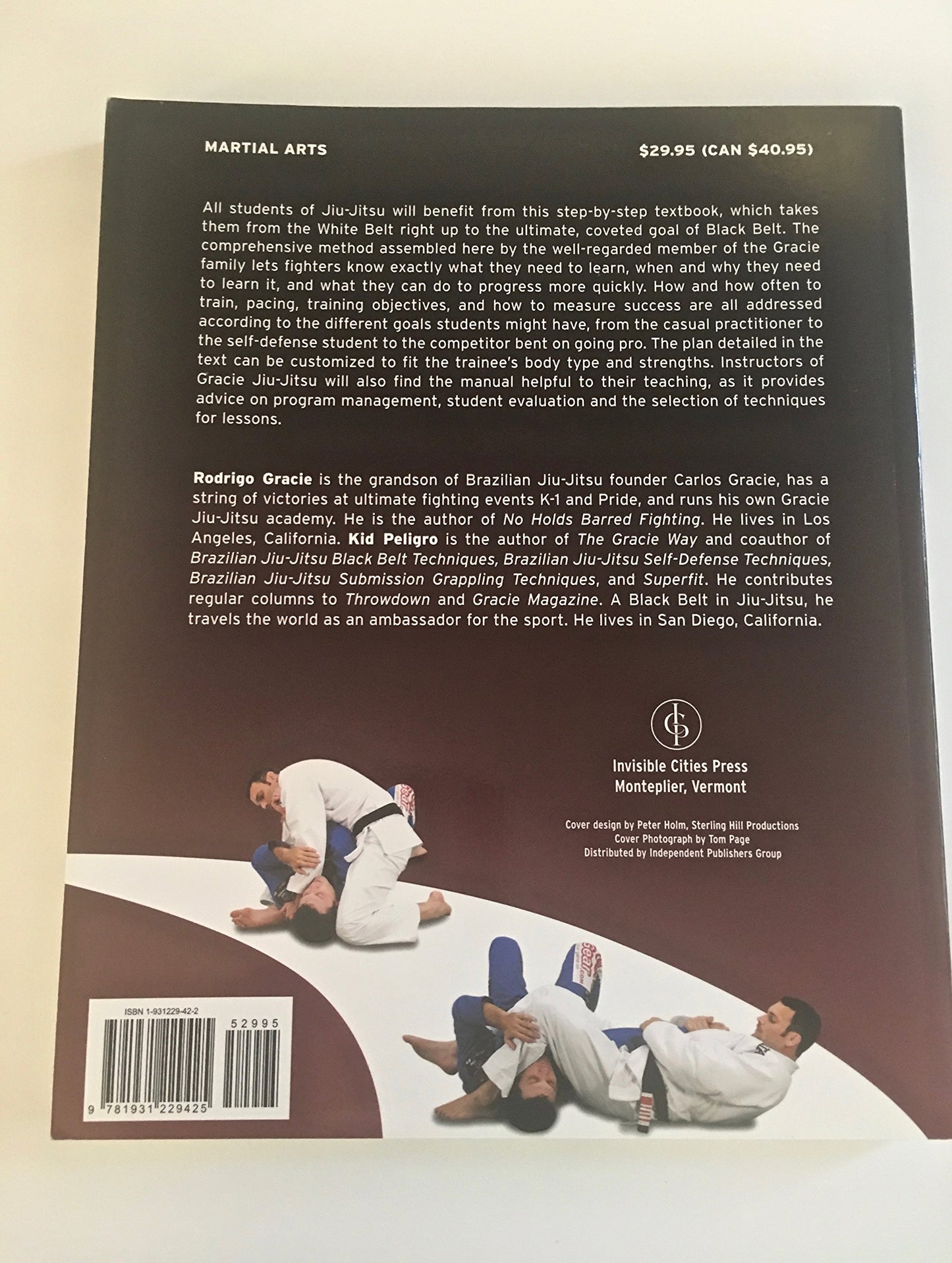 Brazilian Jiu-Jitsu: The Path to the Black Belt (1) (Brazilian Jiu-Jitsu series)