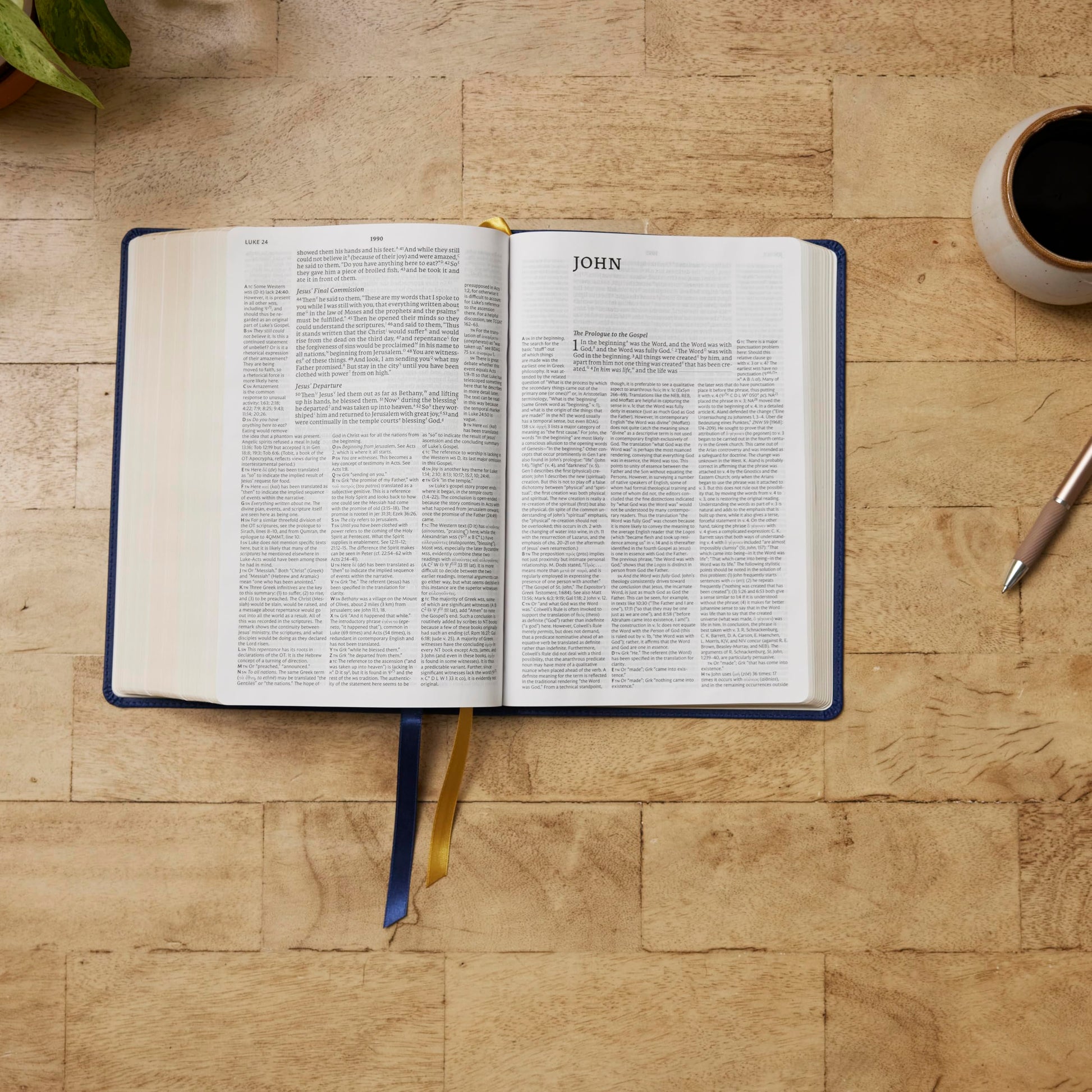 NET Bible, Full Notes Edition (NET, Black Leathersoft, Comfort Print): Holy Bible