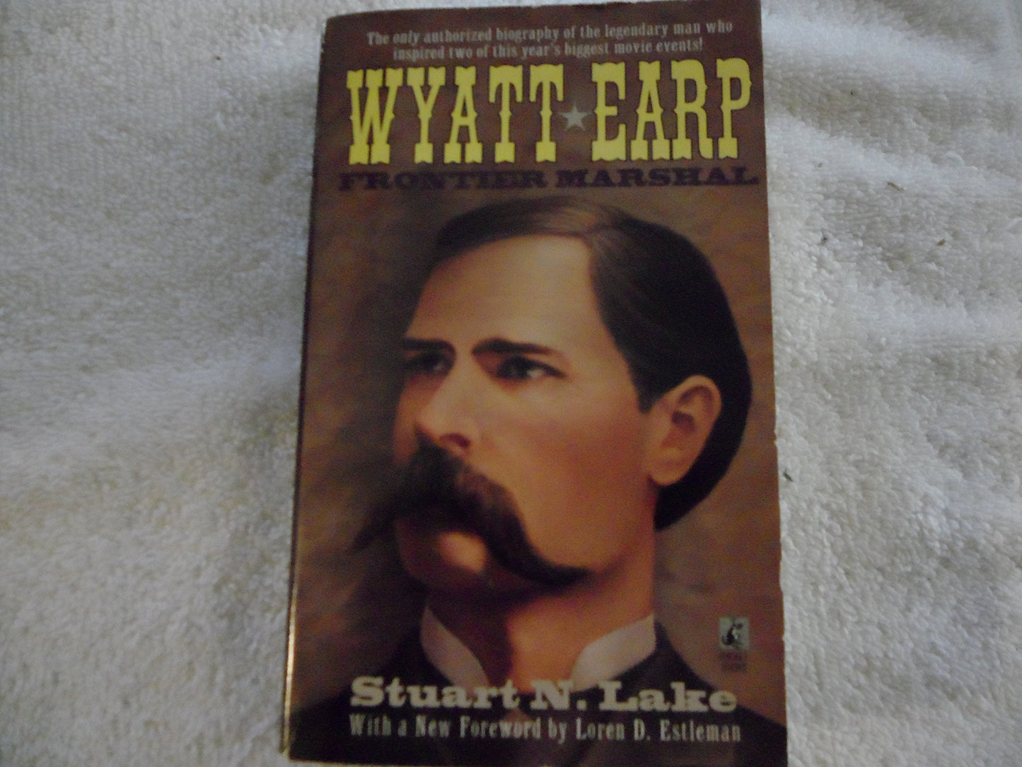 Wyatt Earp: Frontier Marshal by Lake, Stuart
