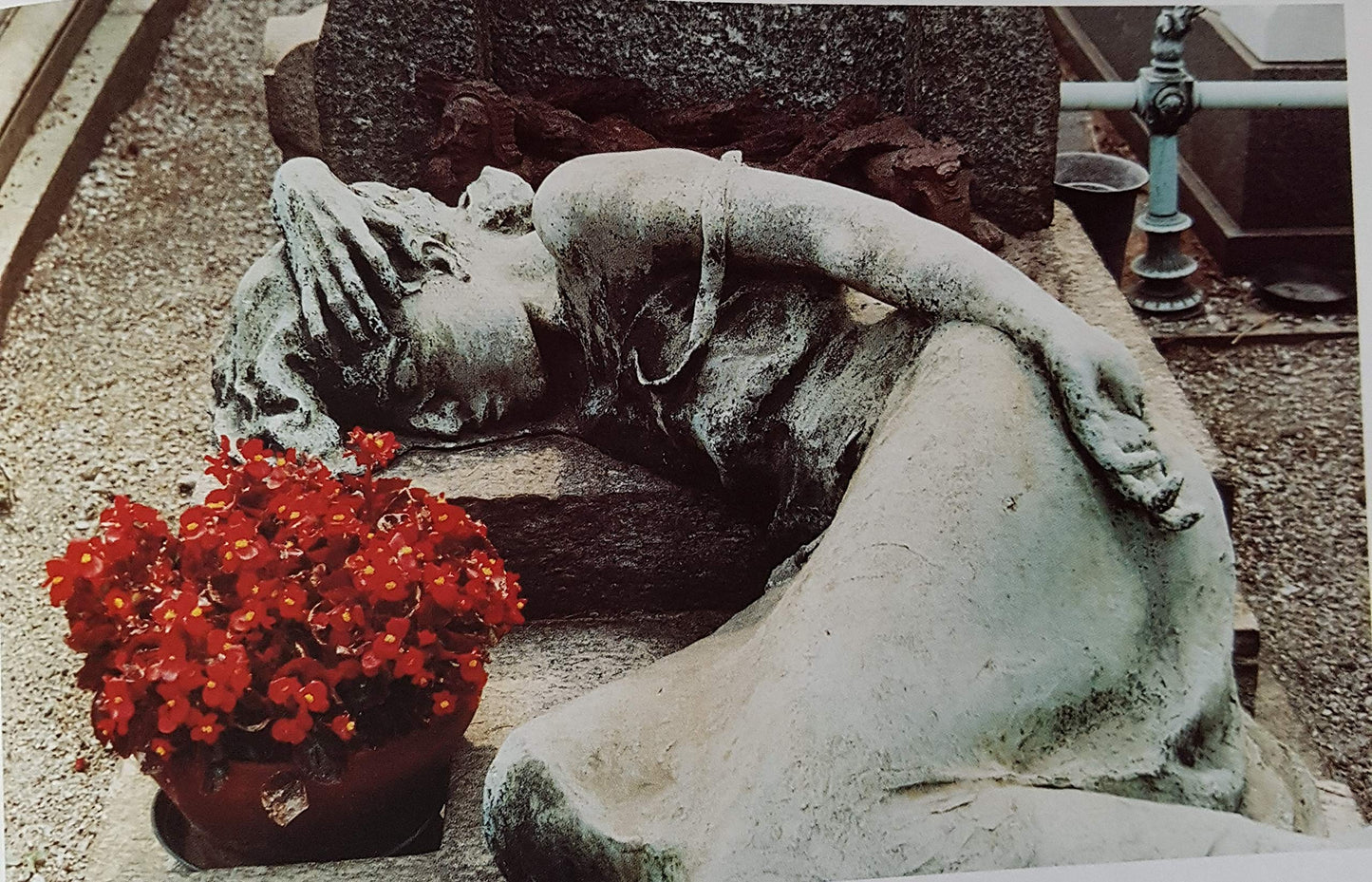 Beautiful Death: The Art of the Cemetery (Penguin Studio Books)