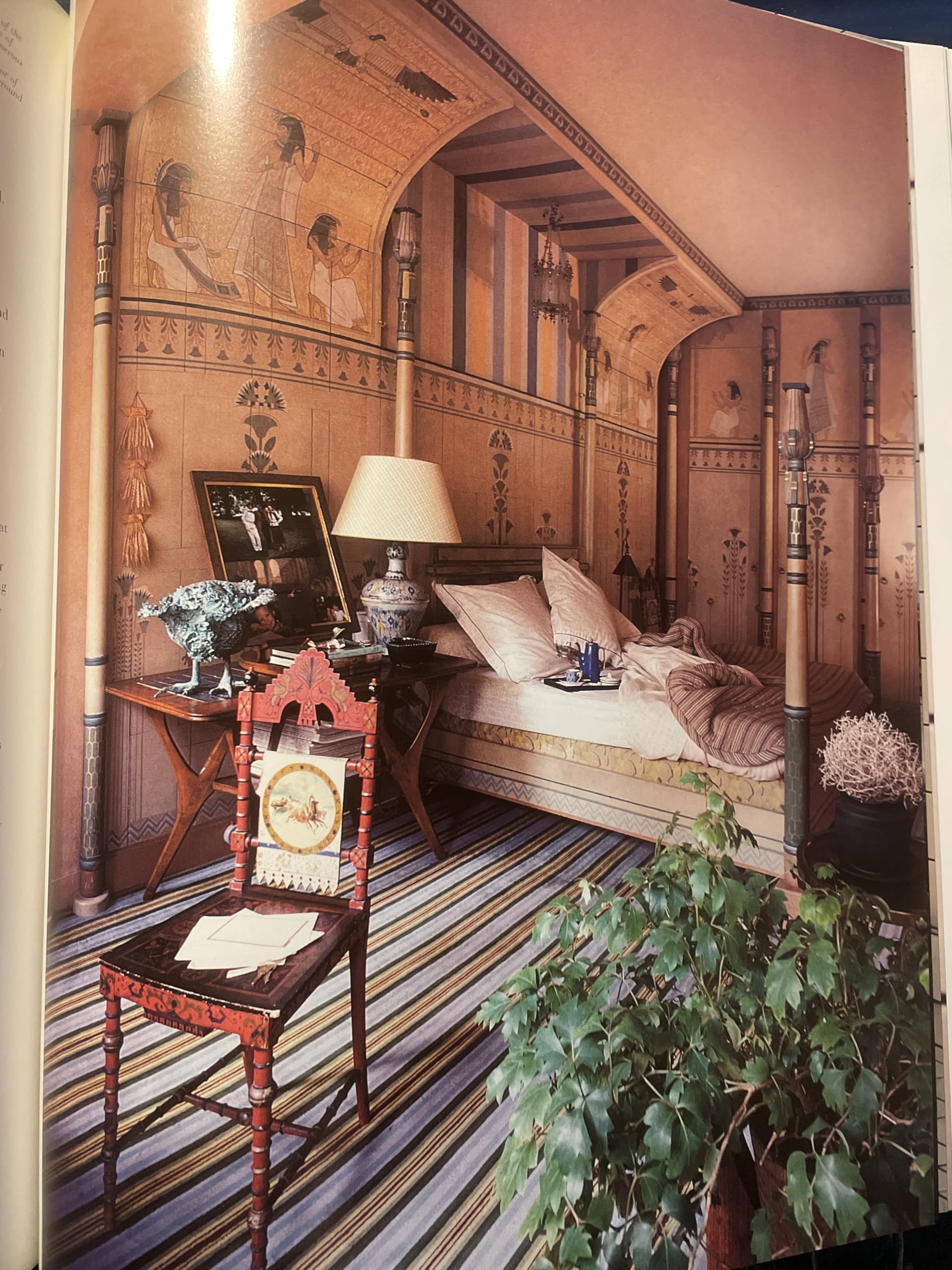 Private Paris: The Most Beautiful Apartments (English and French Edition)