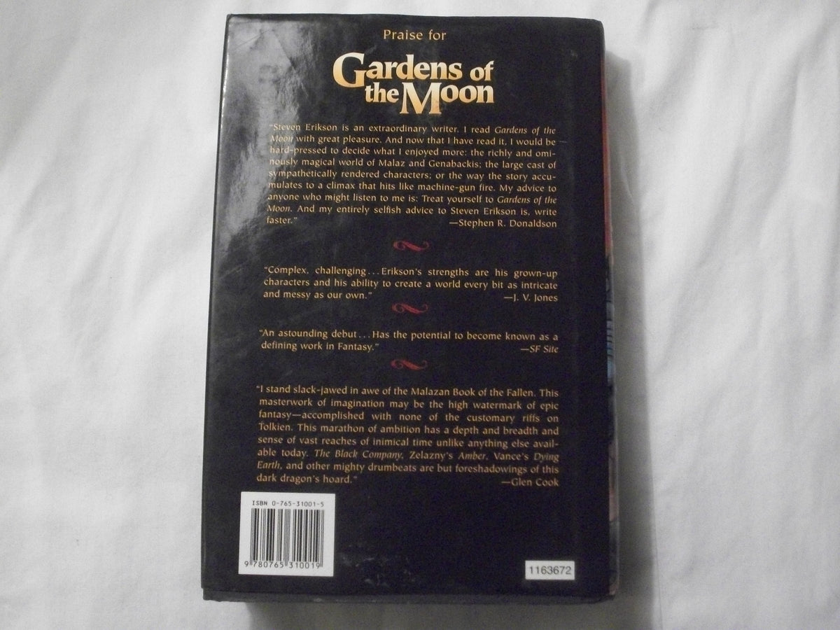 Gardens of the Moon (The Malazan Book of the Fallen, Book 1)