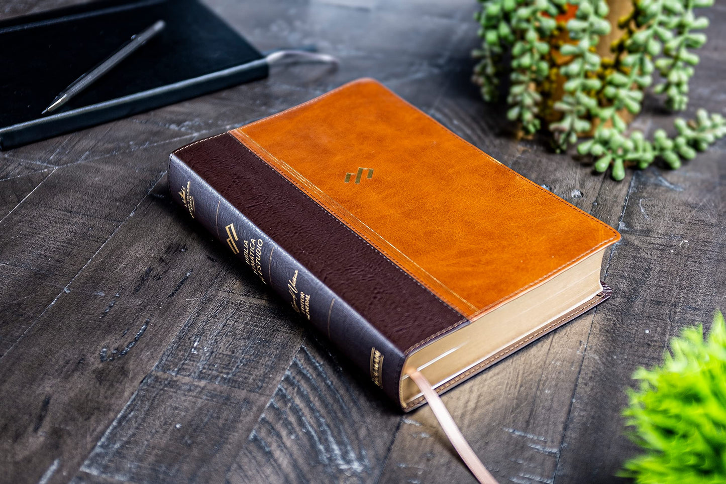 Reina Valera 1960 Biblia tem?tica de estudio, marr?n oscuro/marr?n piel fabricada con ?ndice  RVR 1960 Thematic Study Bible, Brown, Bonded Leather with Index (Spanish Edition)
