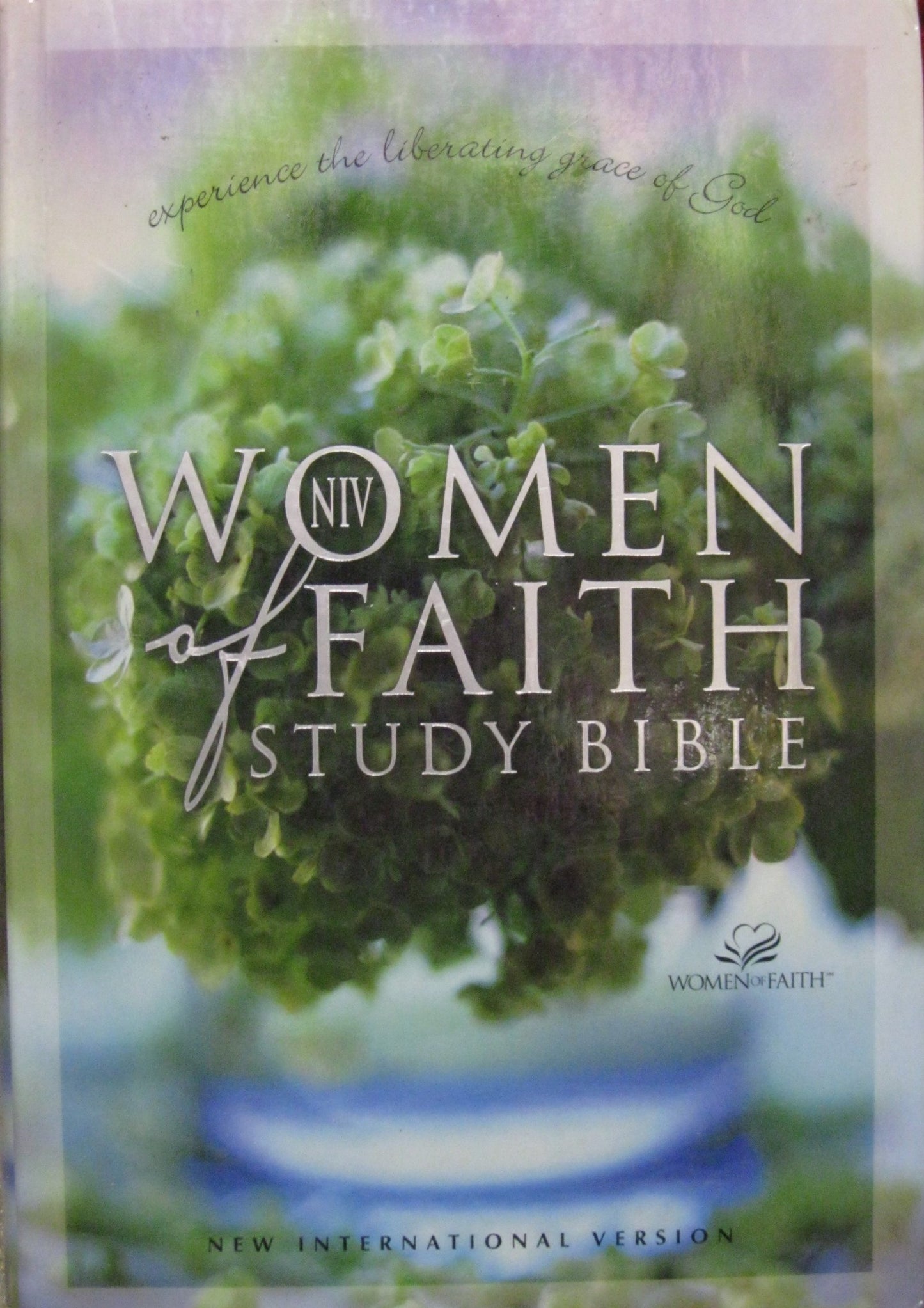 NIV Women of Faith Study Bible by Jean E. Syswerda