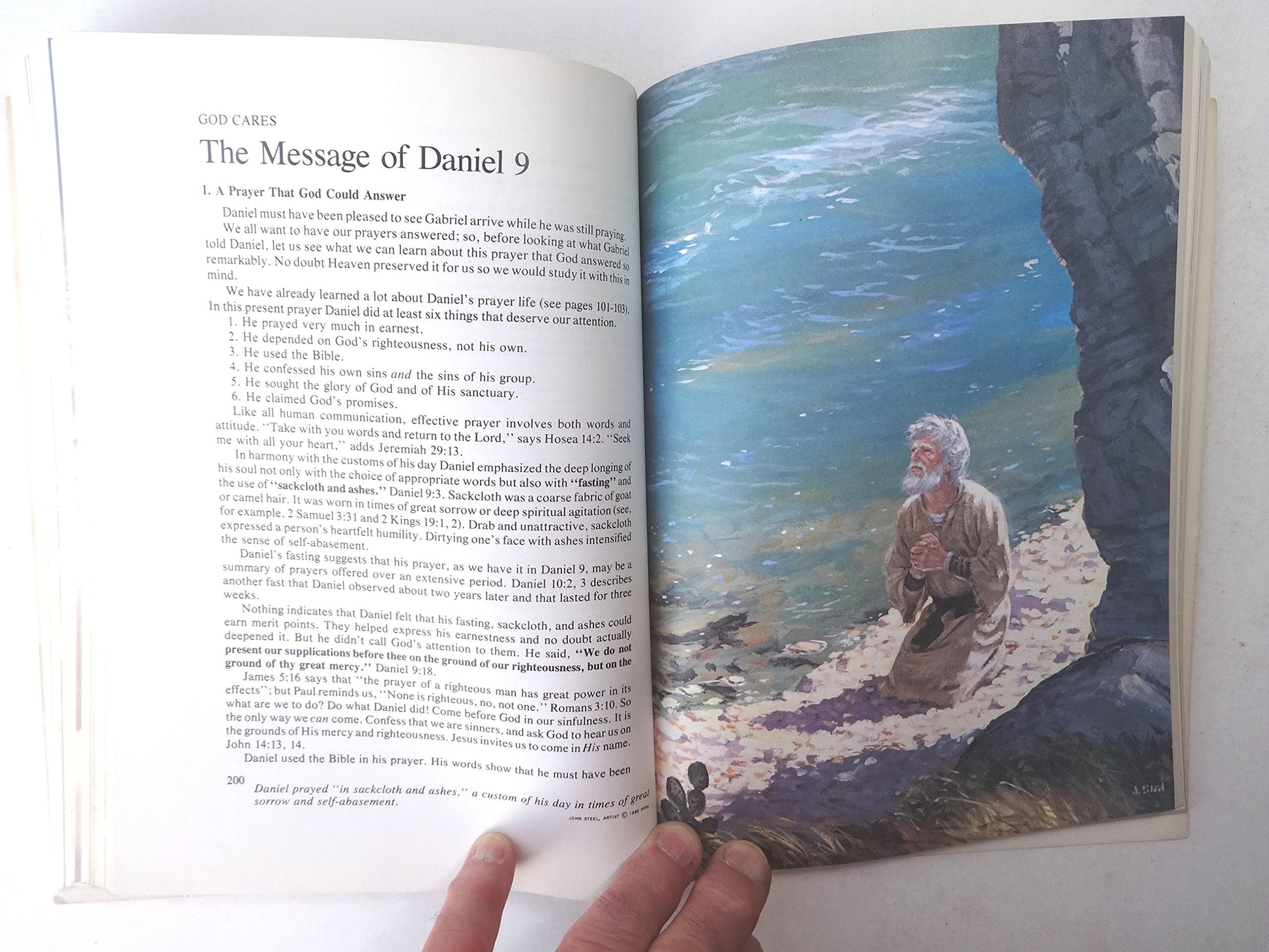 God Cares, Vol. 1: The Message of Daniel for You and Your Family
