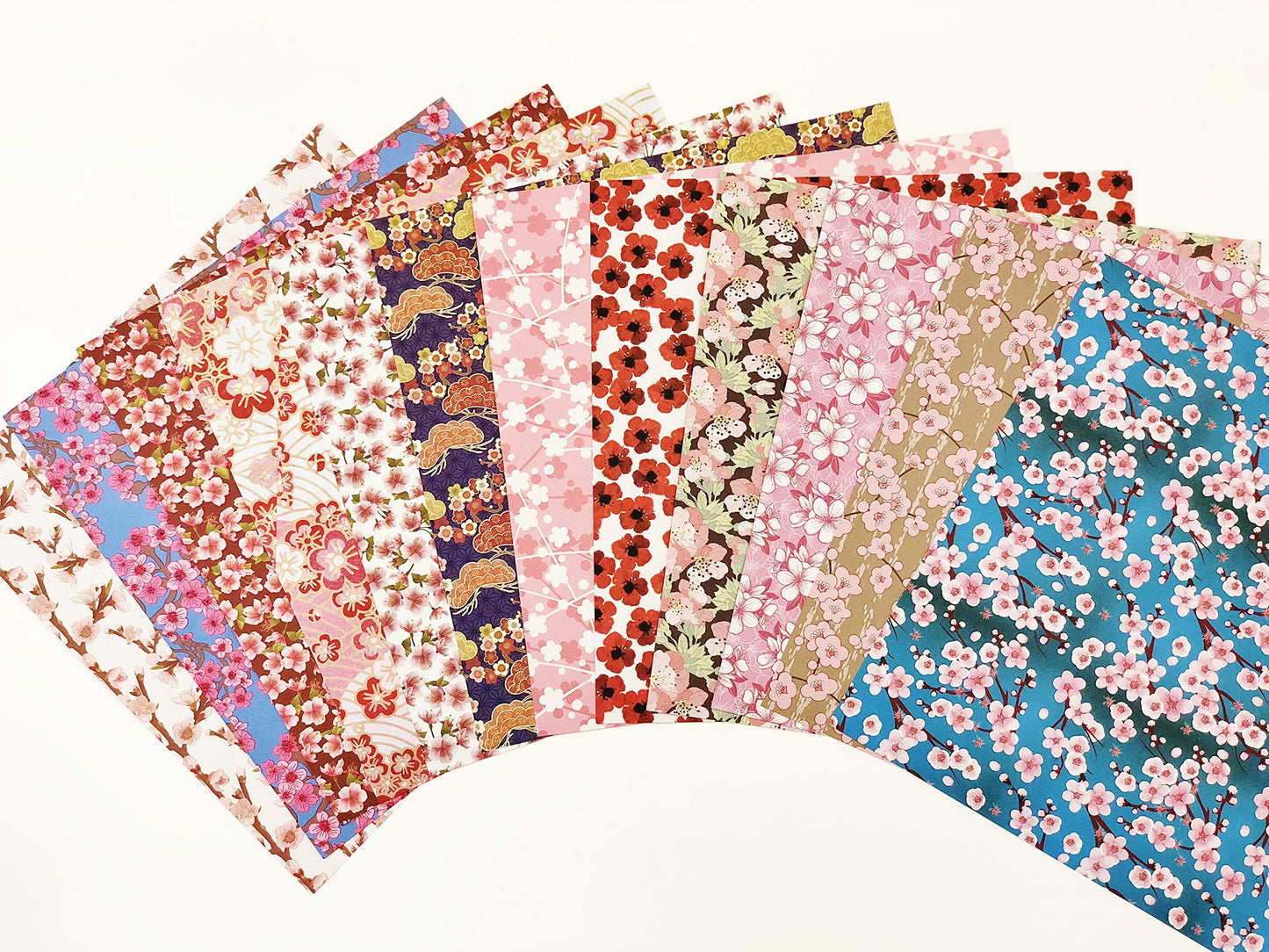 Origami Paper 200 sheets Cherry Blossoms 6" (15 cm): Tuttle Origami Paper: Double Sided Origami Sheets Printed with 12 Different Designs (Instructions for 6 Projects Included)