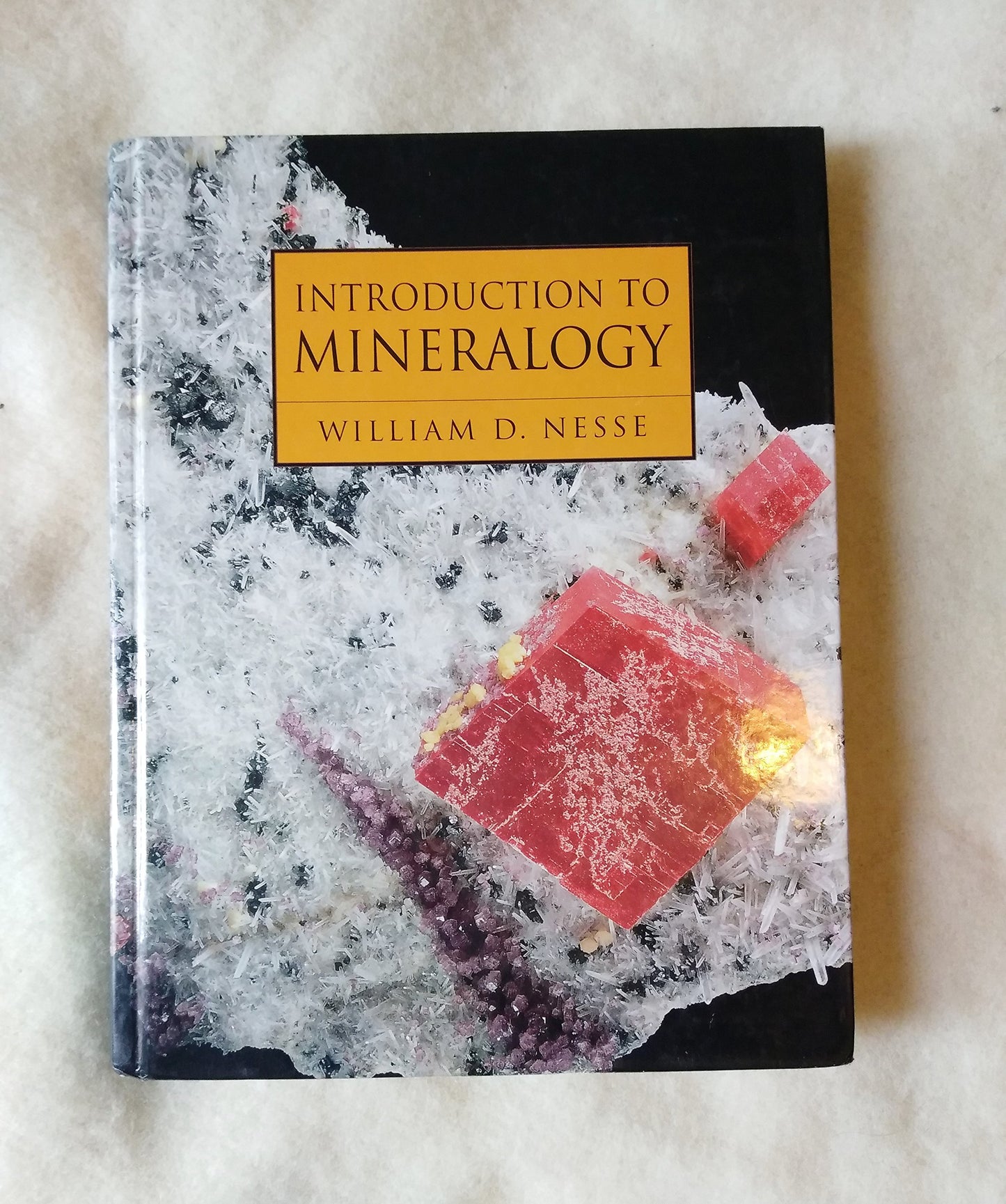Introduction to Mineralogy by Nesse, William D.