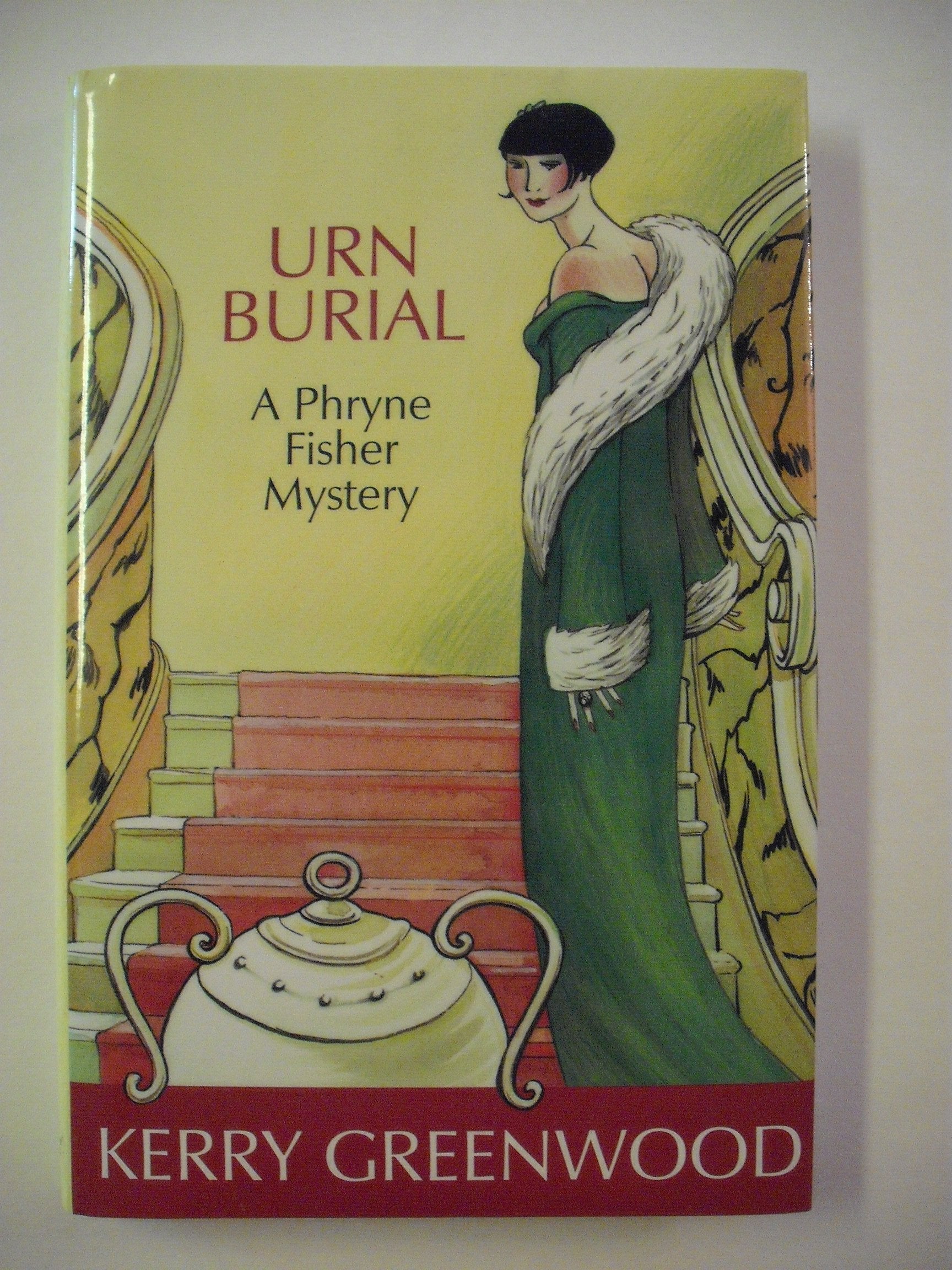 Urn Burial (Phryne Fisher Mysteries)