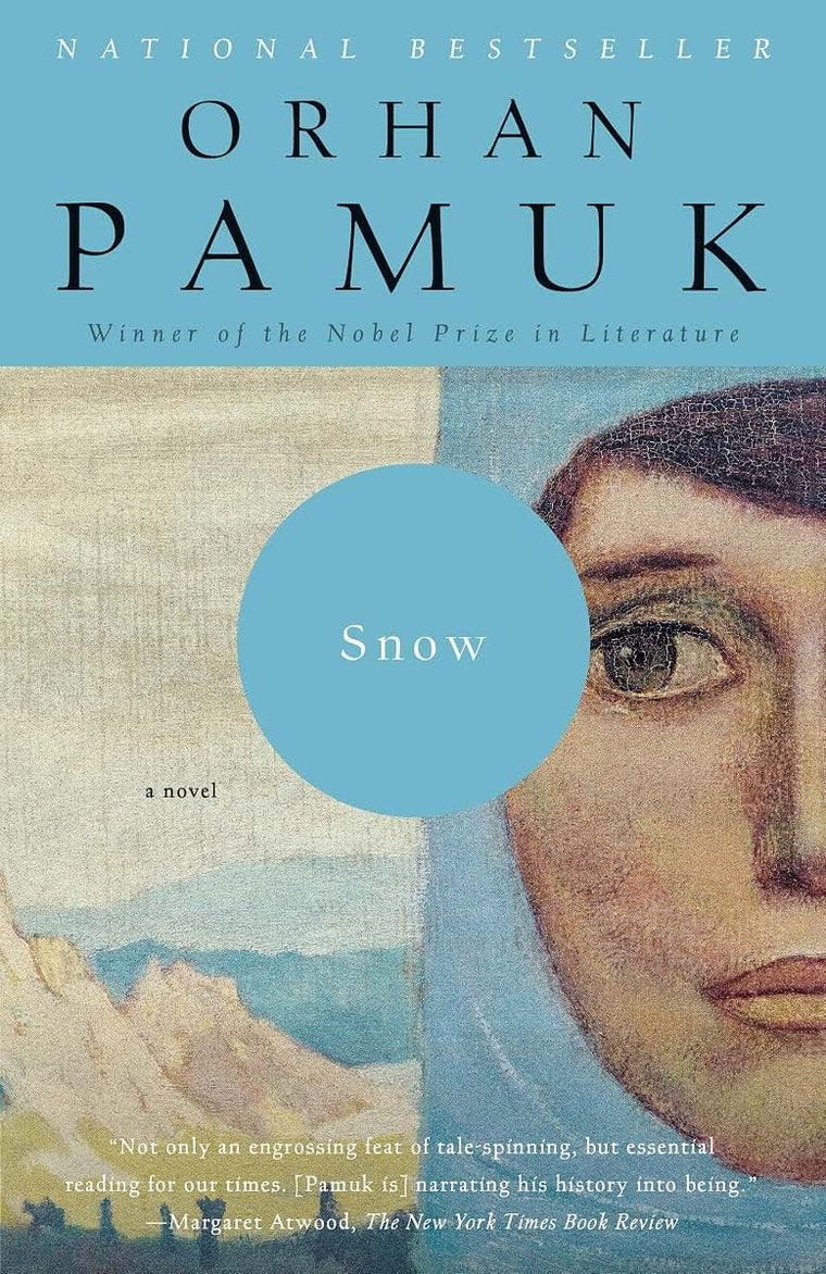 Snow (Vintage International)
