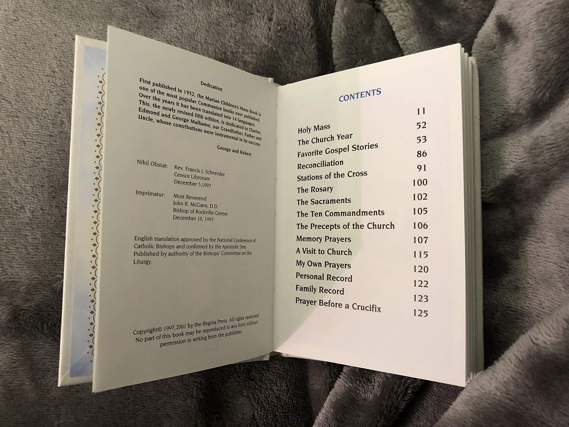 Remembrance of My First Holy Communion-Girl-White Edges: Marian Children's Mass Book