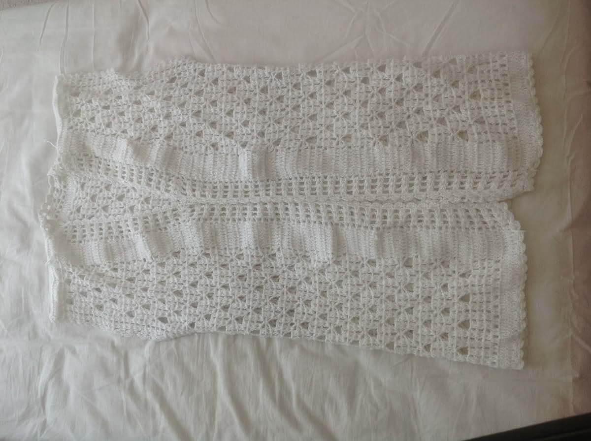 knit, Swirl! Uniquely Flattering, One Piece, One Seam Swirl Jackets; Foreword by Cat Bordhi