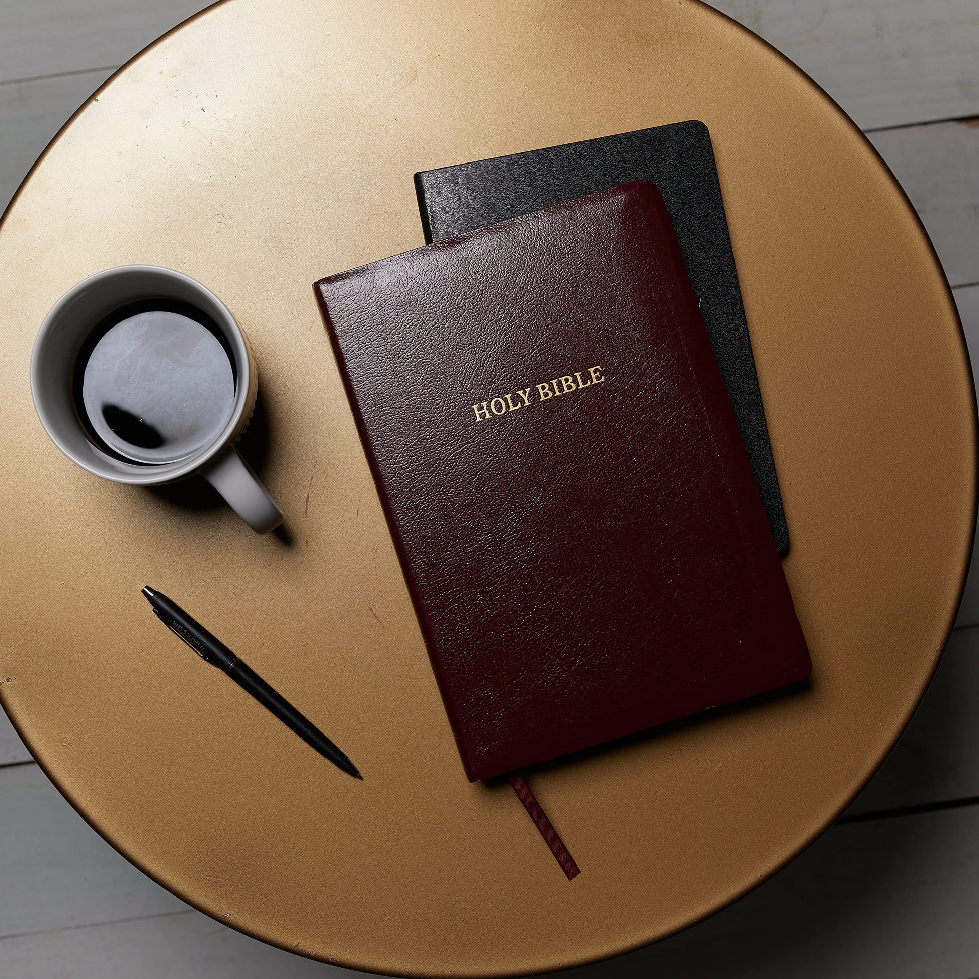 KJV Holy Bible: Giant Print with 53,000 Cross References, Burgundy Leather-look, Red Letter, Comfort Print: King James Version