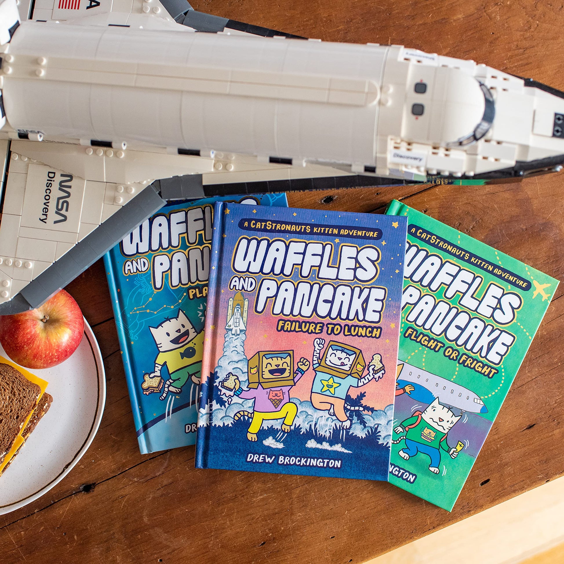 Waffles and Pancake: Failure to Lunch (A Graphic Novel) (Waffles and Pancake, 3)