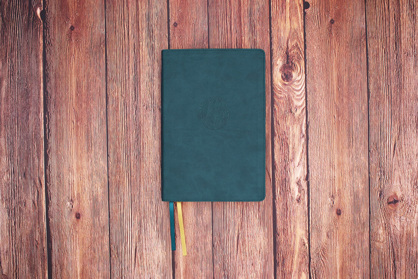 NIV, Thinline Reference Bible (Deep Study at a Portable Size), Large Print, Leathersoft, Teal, Red Letter, Thumb Indexed, Comfort Print