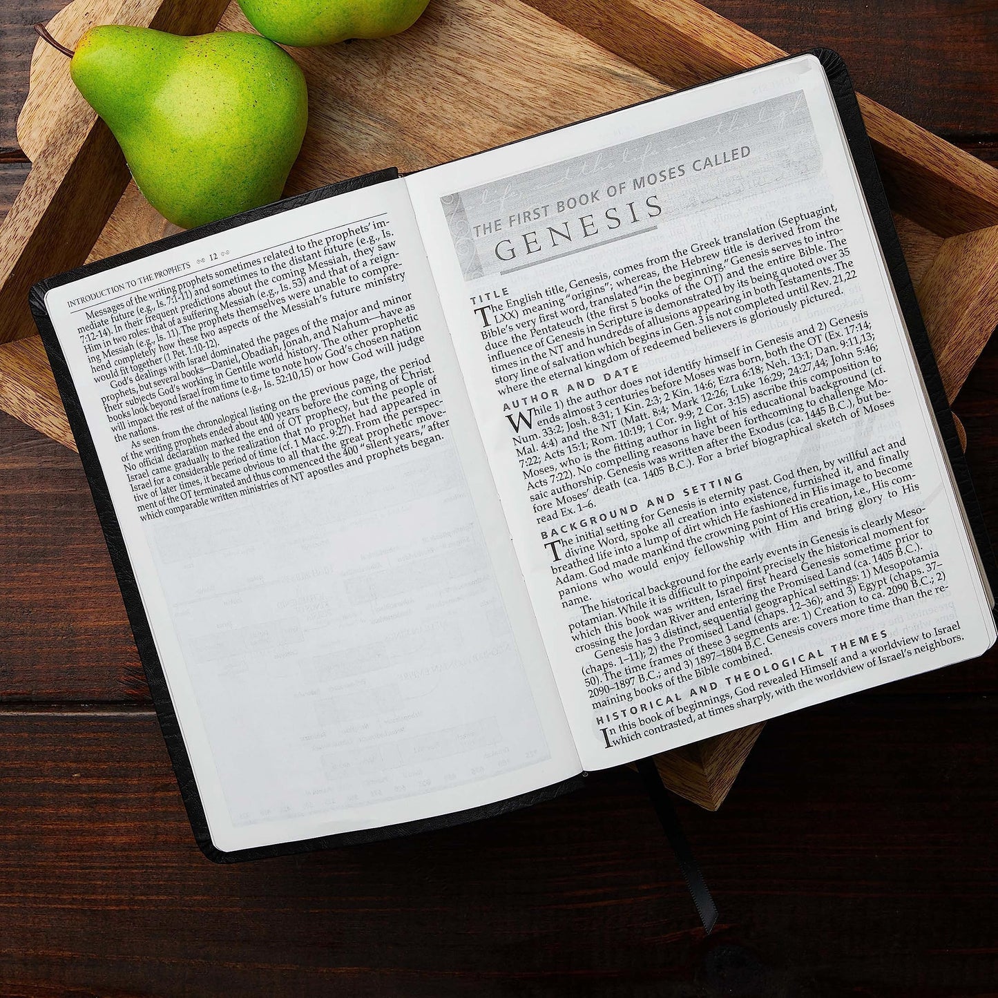 NKJV, MacArthur Study Bible, Large Print, Hardcover: Unleashing God's Truth One Verse at a Time (Holy Bible, New King James Version)