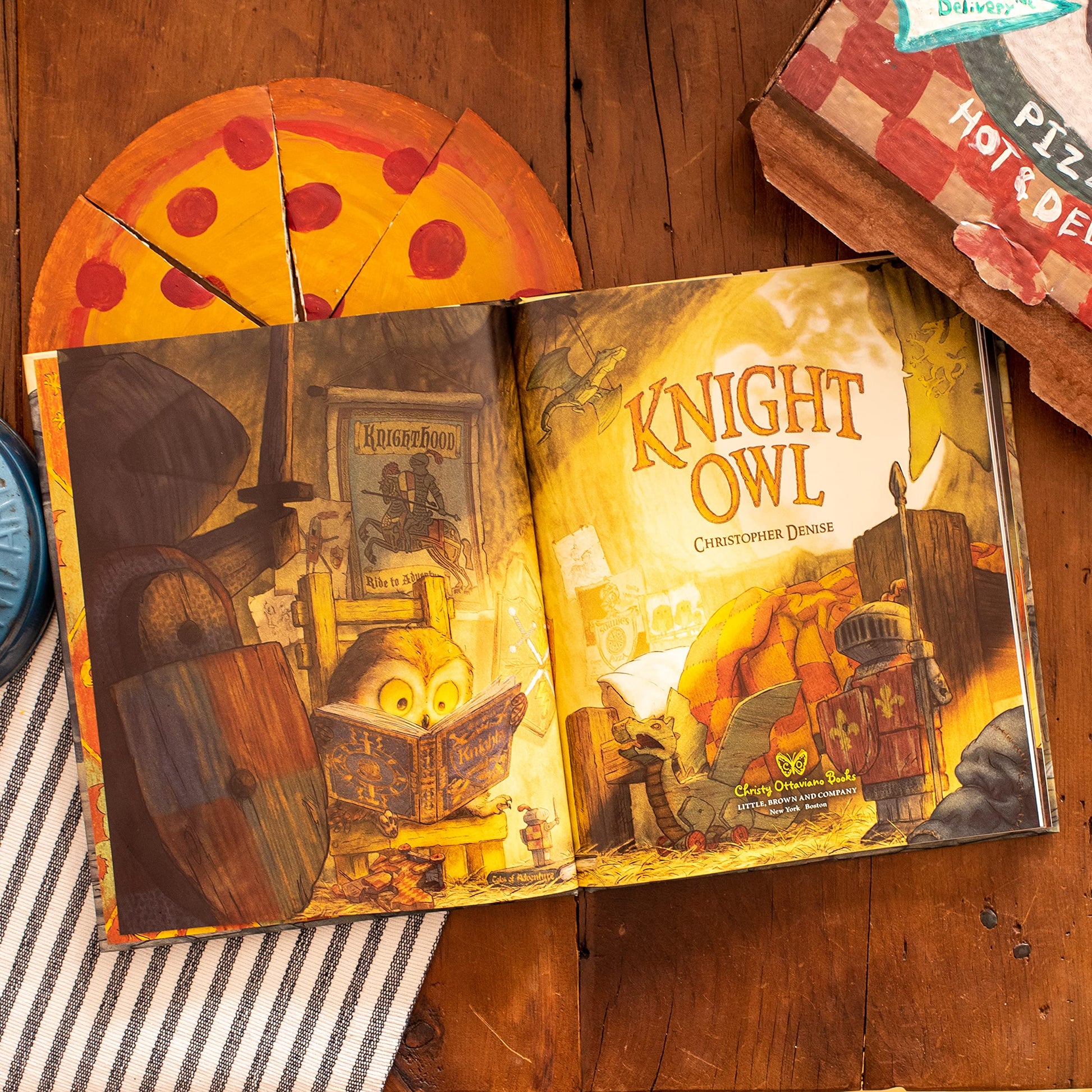 Knight Owl (Caldecott Honor Award Winner) (The Knight Owl Series, 1)