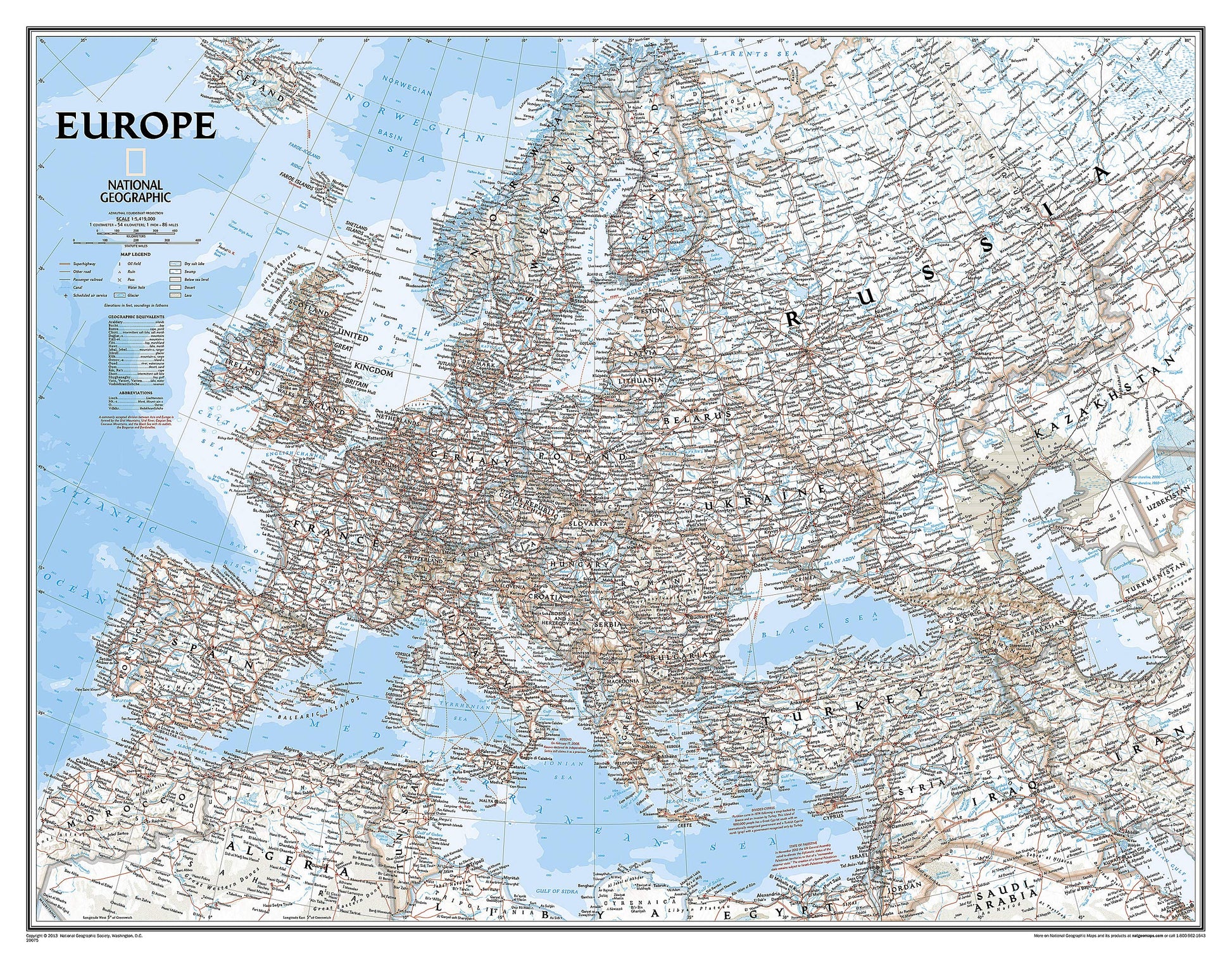 National Geographic: Europe Classic Enlarged Wall Map (46 x 35.75 inches) (National Geographic Reference Map)