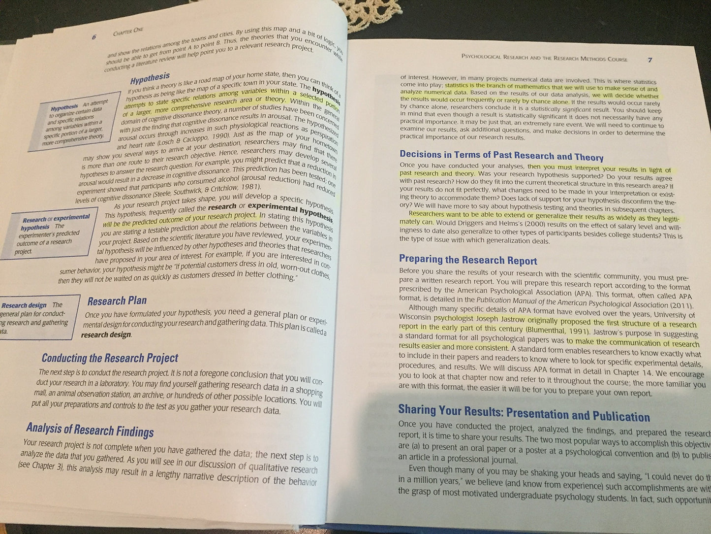 The Psychologist as Detective: An Introduction to Conducting Research in Psychology (6th Edition)