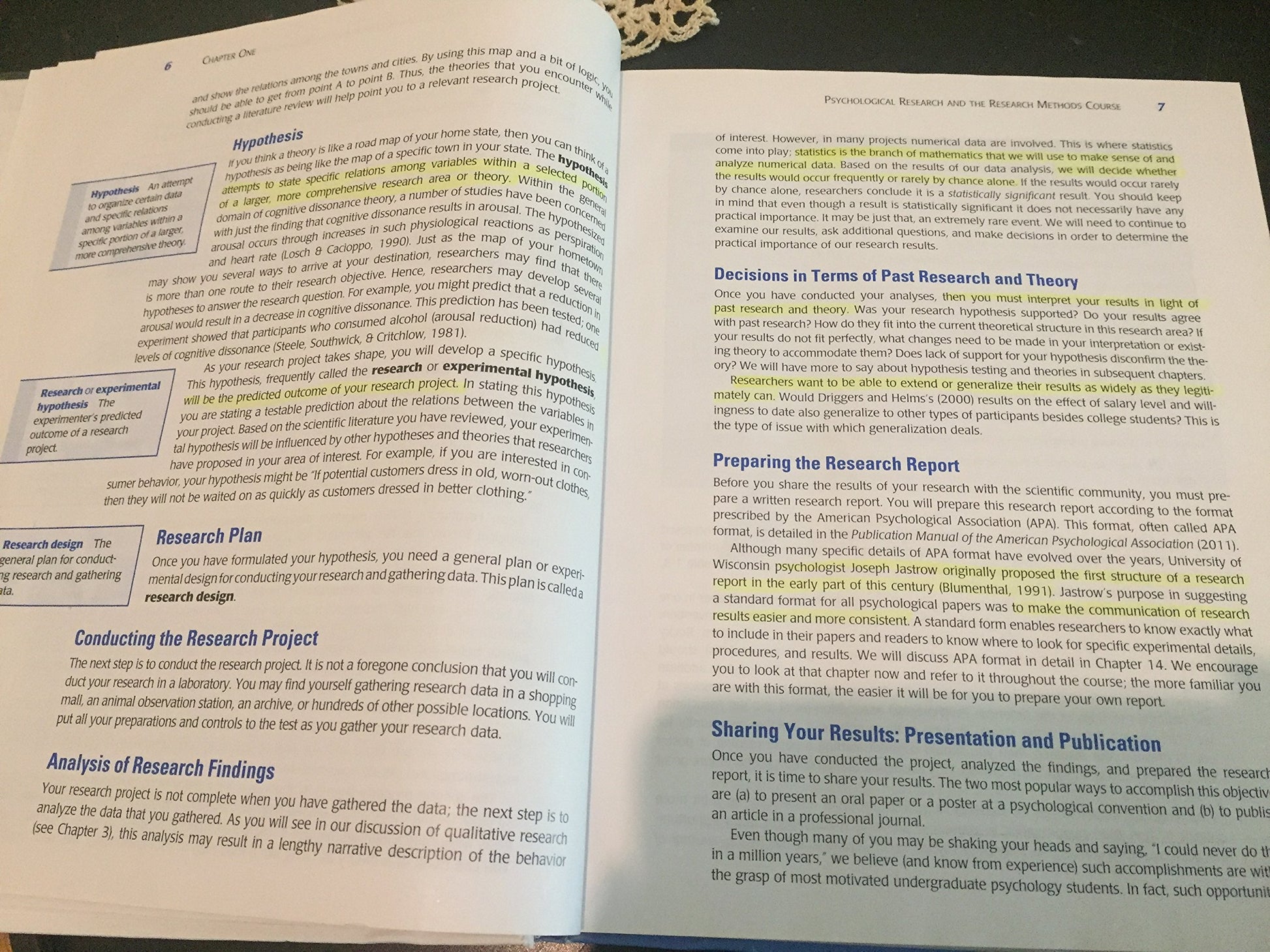 The Psychologist as Detective: An Introduction to Conducting Research in Psychology (6th Edition)