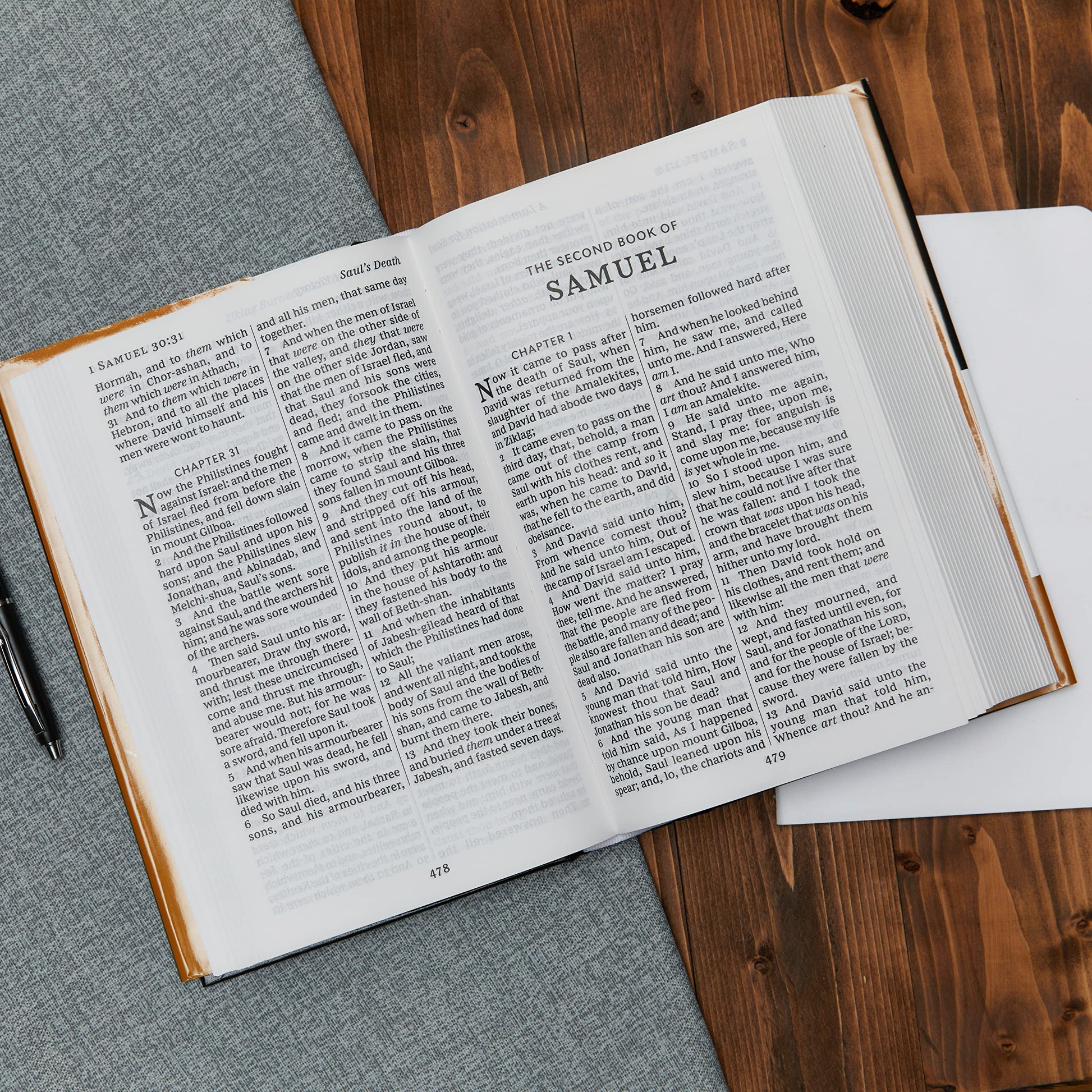 KJV, Pew Bible, Large Print, Hardcover, Black, Red Letter, Comfort Print: Holy Bible, King James Version