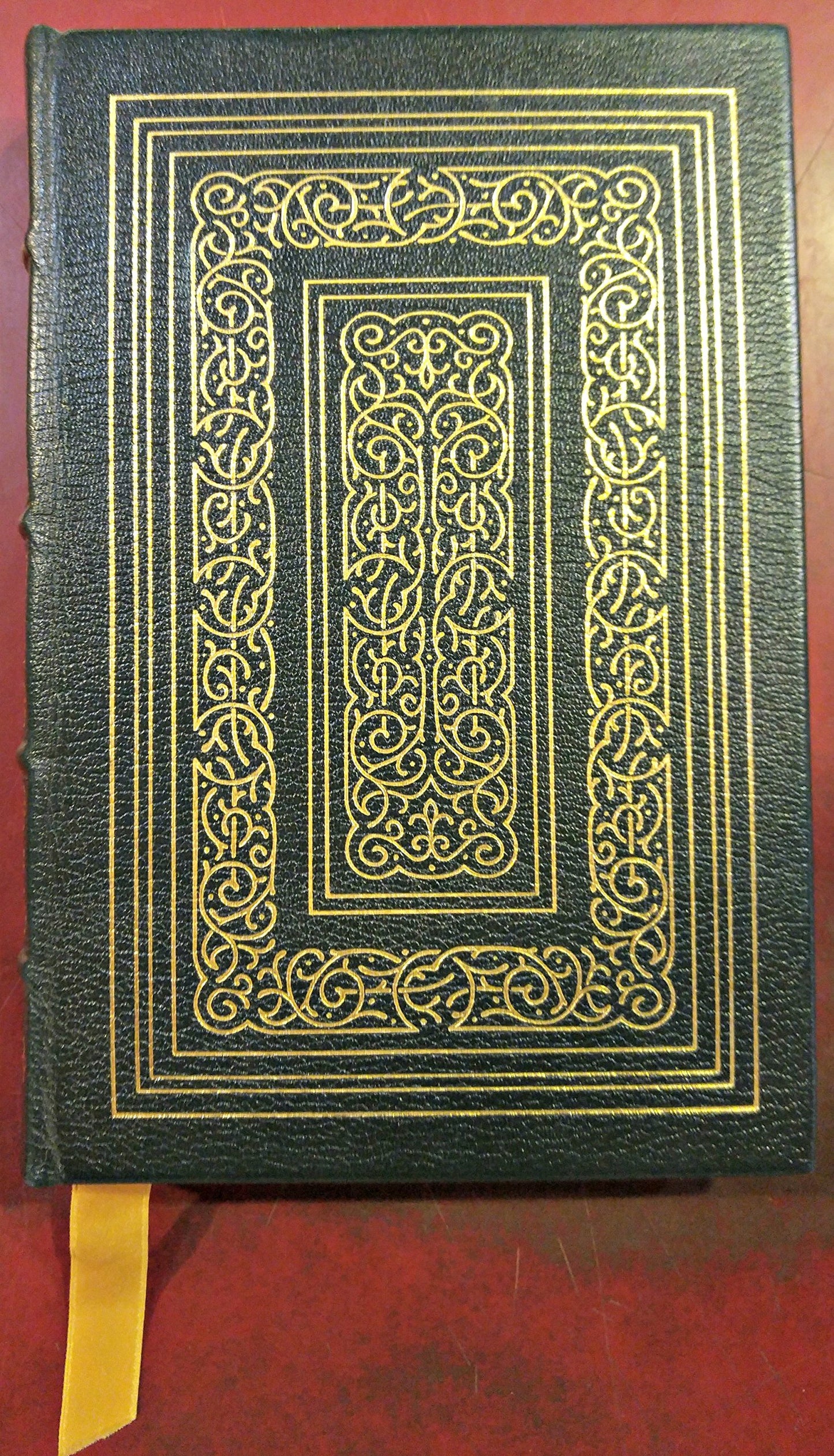 A Tale of Two Cities (Leather Bound)