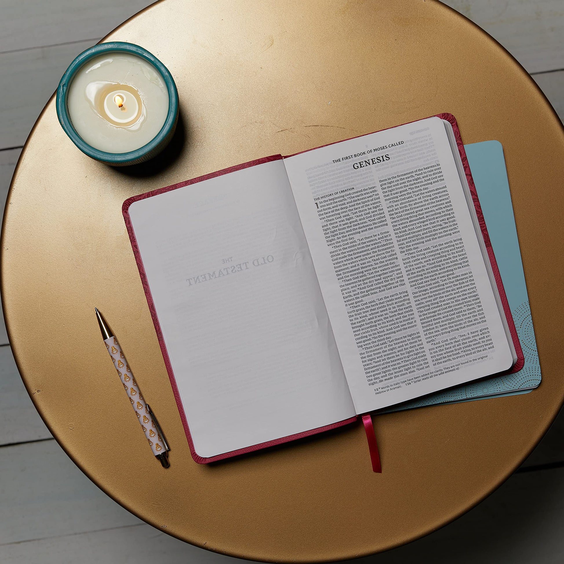 NKJV, Thinline Bible, Leathersoft, Black, Red Letter, Comfort Print: Holy Bible, New King James Version