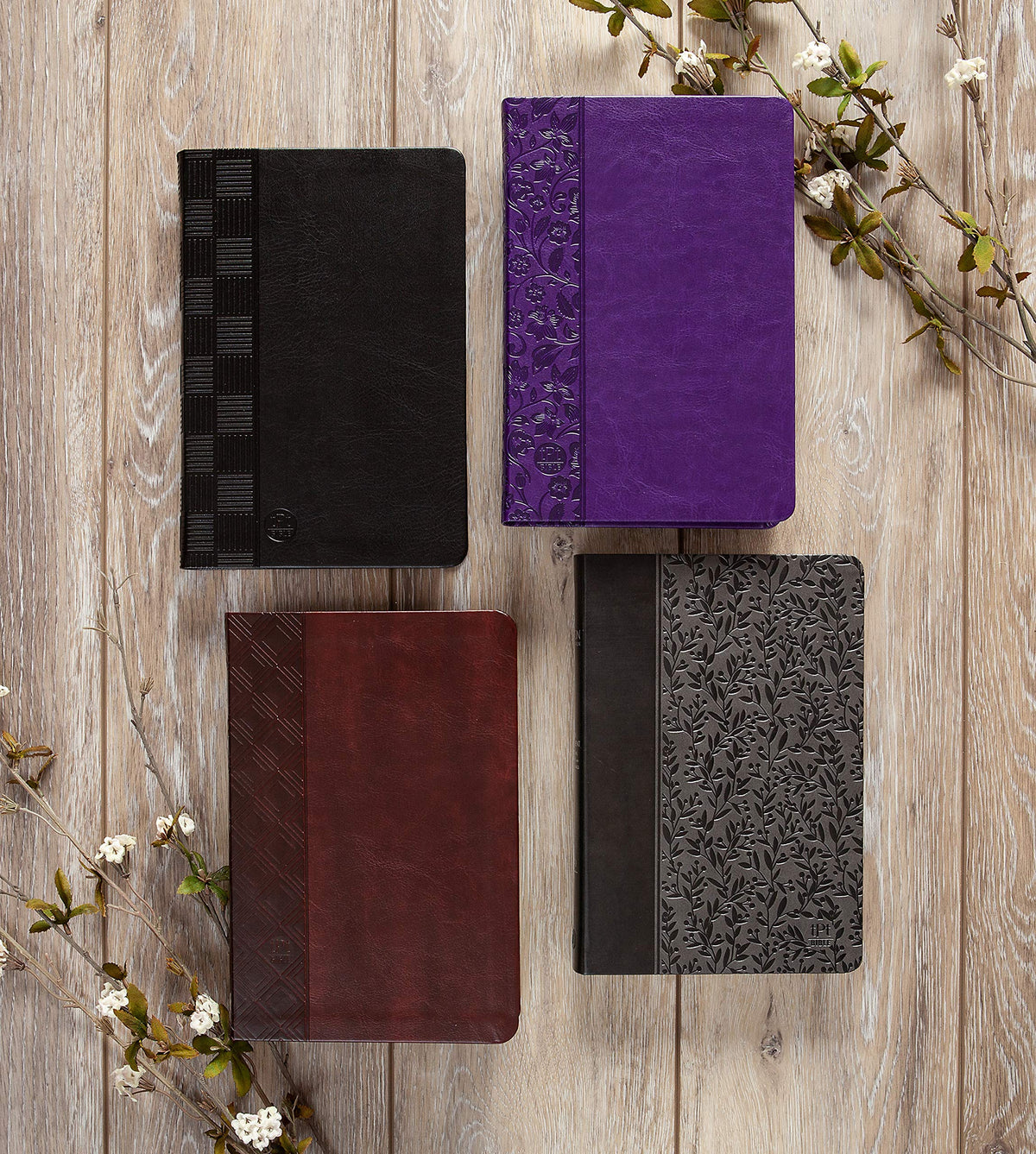 The Passion Translation New Testament (2020 Edition) Black: With Psalms, Proverbs, and Song of Songs (Faux Leather) - A Perfect Gift for Confirmation, Holidays, and More