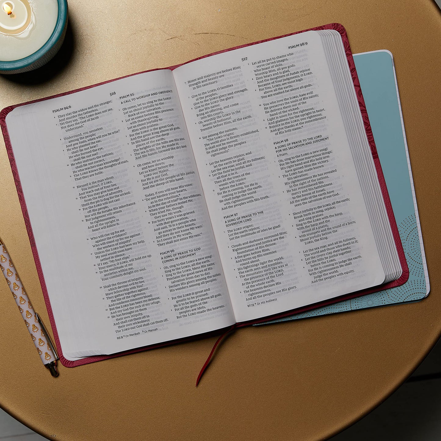 NKJV, Thinline Bible, Leathersoft, Black, Red Letter, Comfort Print: Holy Bible, New King James Version