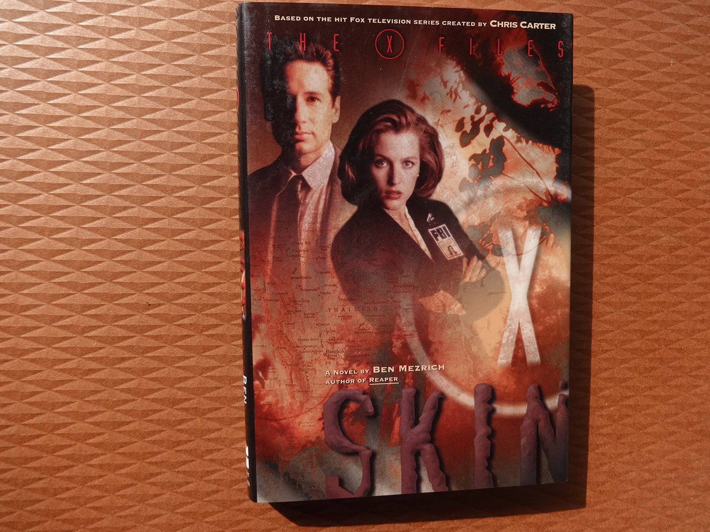 X-Files: Skin (The X-Files, 6)