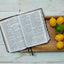 KJV Holy Bible: Super Giant Print with 43,000 Cross References, Deluxe Black Floral Leathersoft, Red Letter, Comfort Print (Thumb Indexed): King James Version